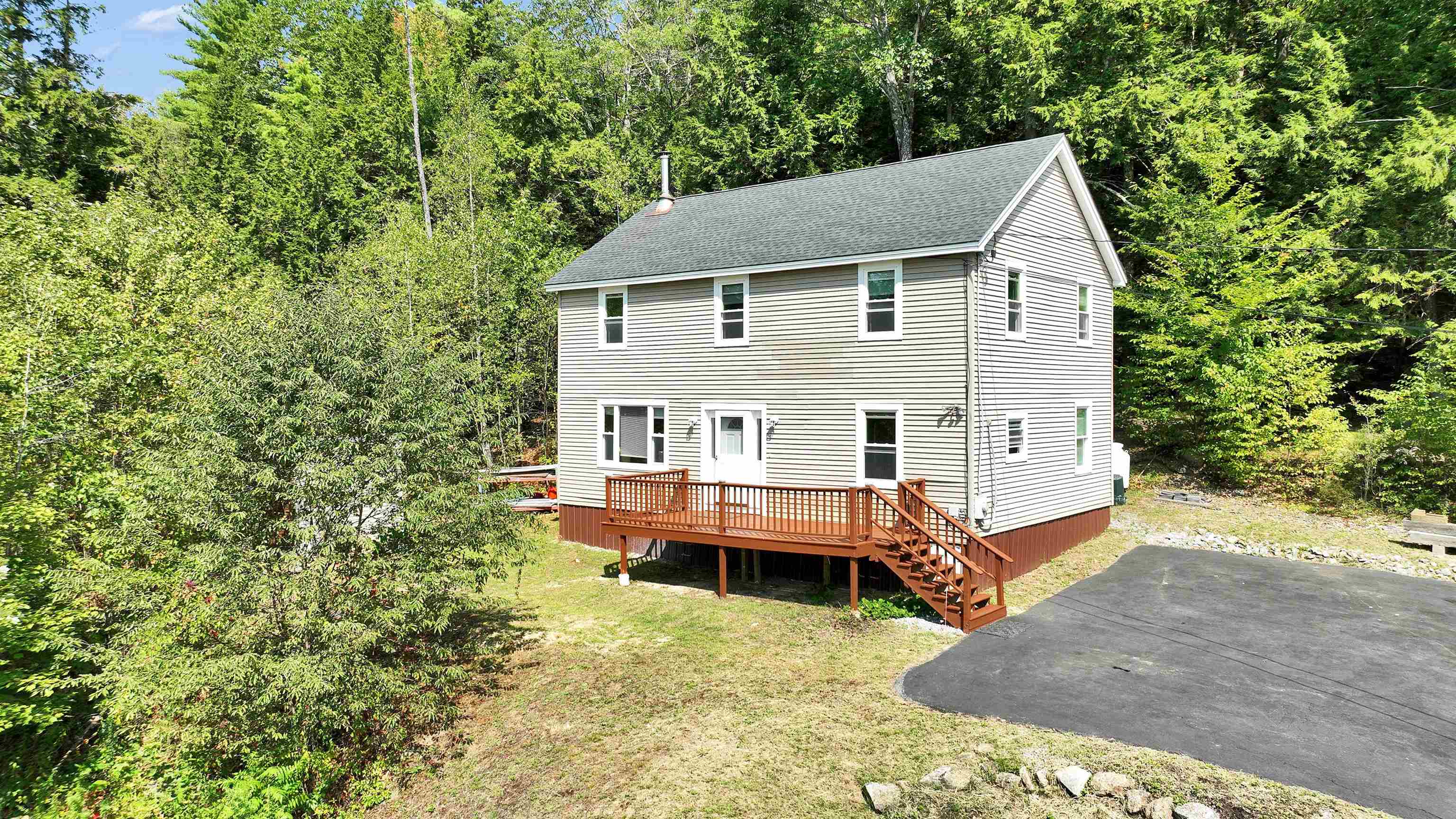 51 Megan Ln, Hillsborough, NH 03244