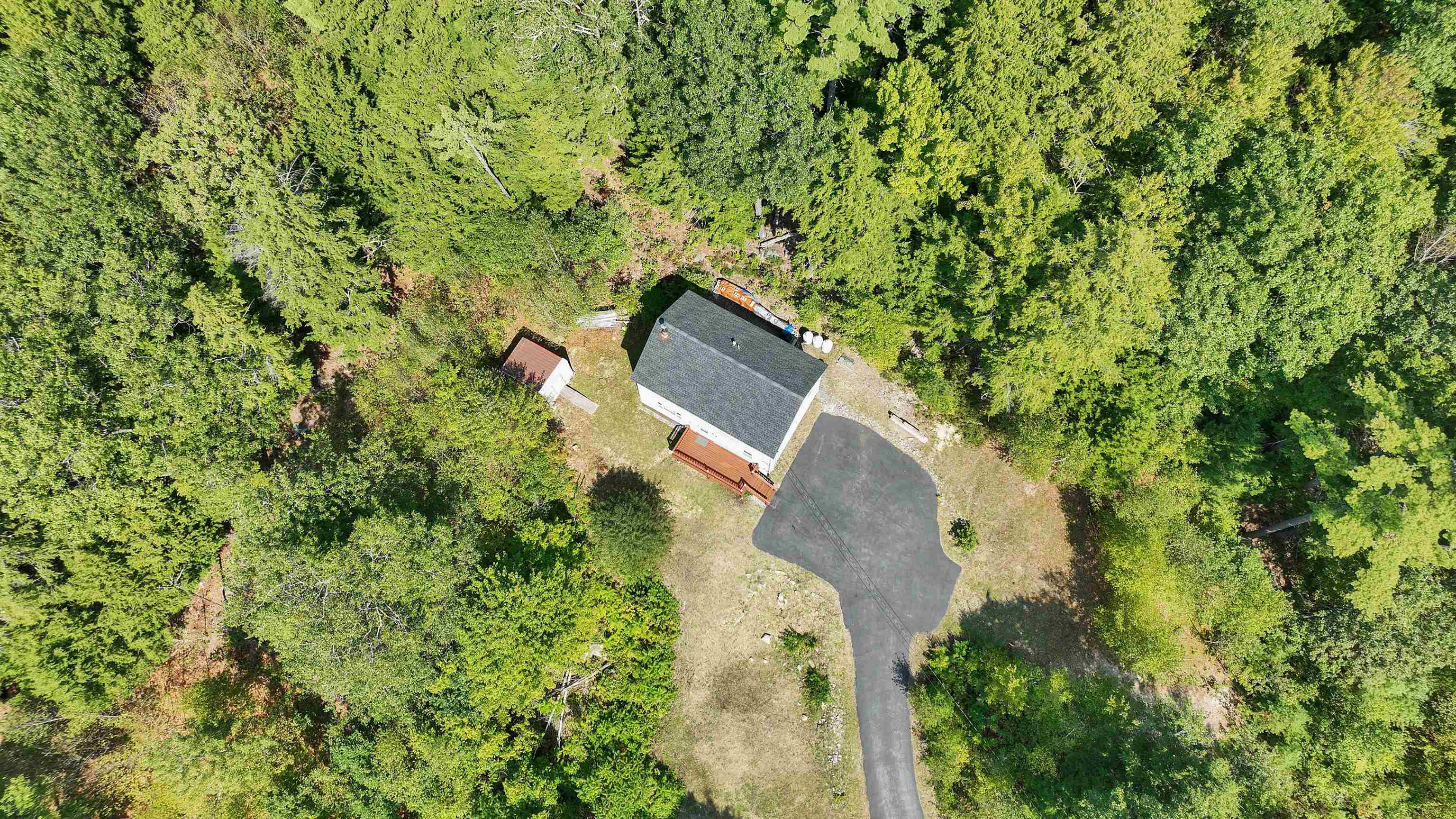 51 Megan Ln, Hillsborough, NH 03244