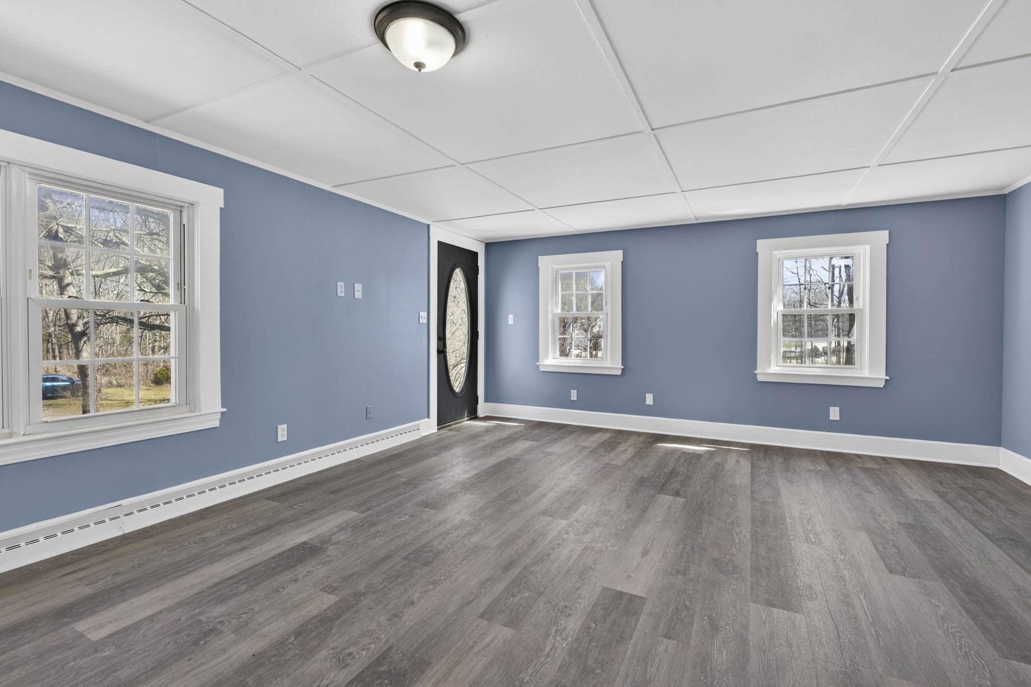 228 Main St, Hampstead, NH 03841