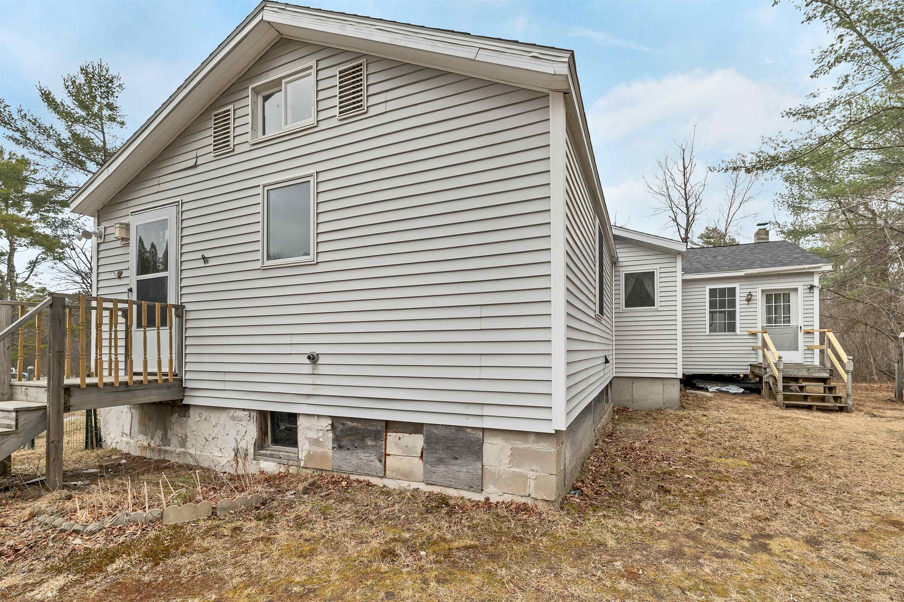 9 Hemlock Dr, Wolfeboro, NH 03894