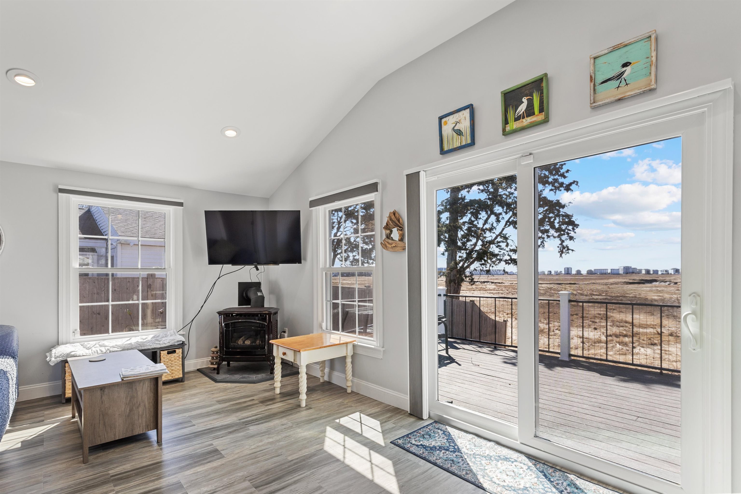 523 Winnacunnet Rd, Hampton, NH 03842