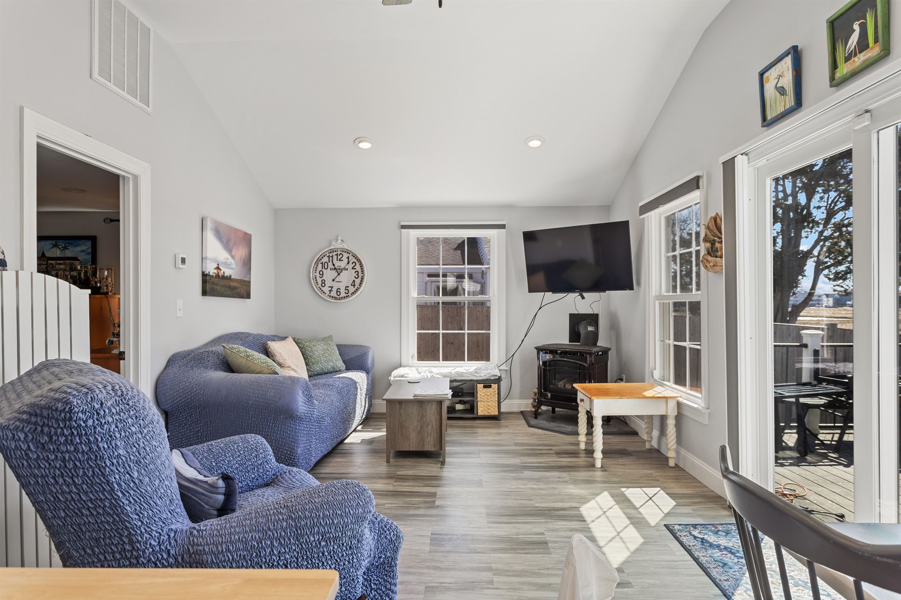 523 Winnacunnet Rd, Hampton, NH 03842