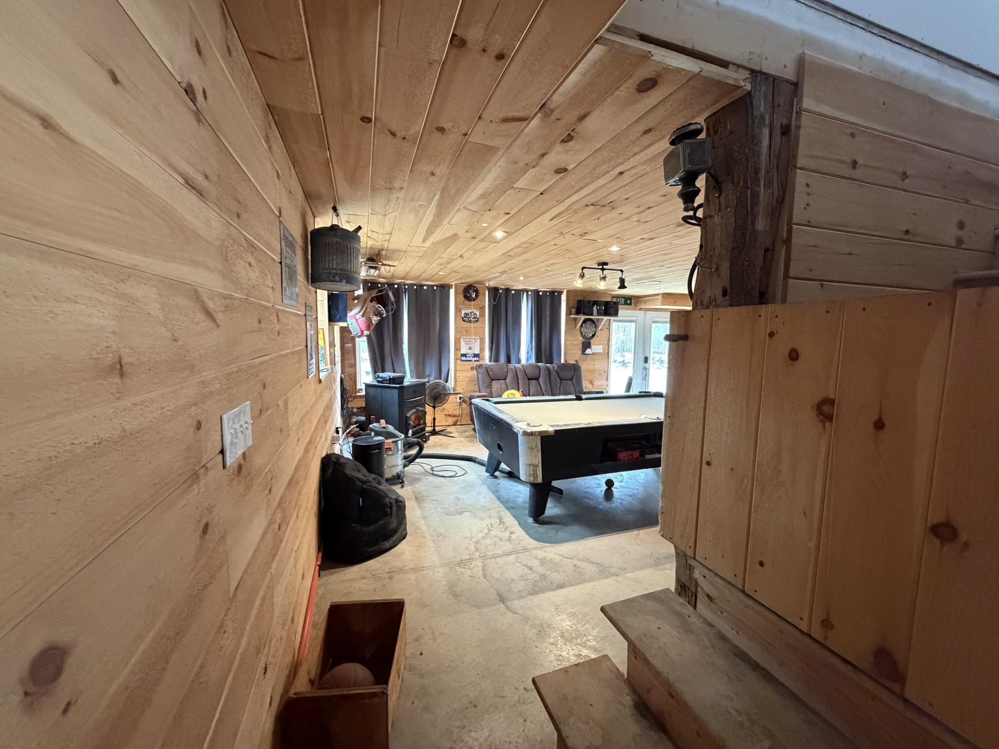 535 Old Turnpike Rd, Salisbury, NH 03268