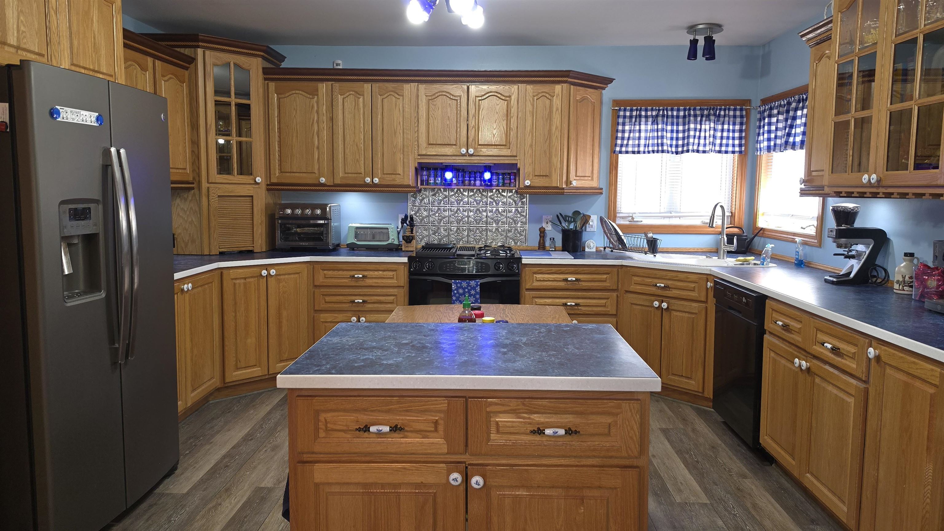 1371 New Hampshire Route 16, Dummer, NH 03588