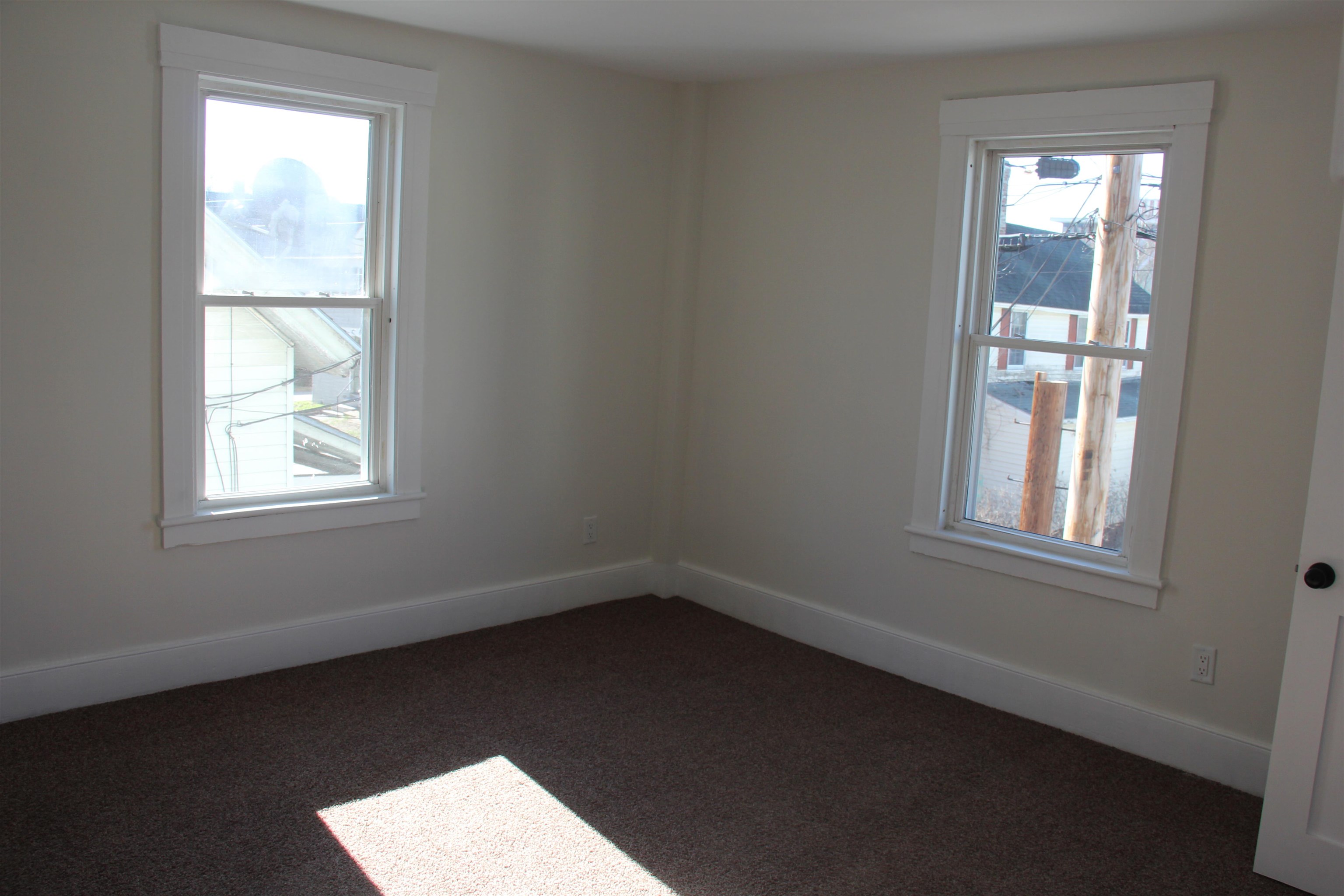 17-19 Thompson St, Concord, NH 03301