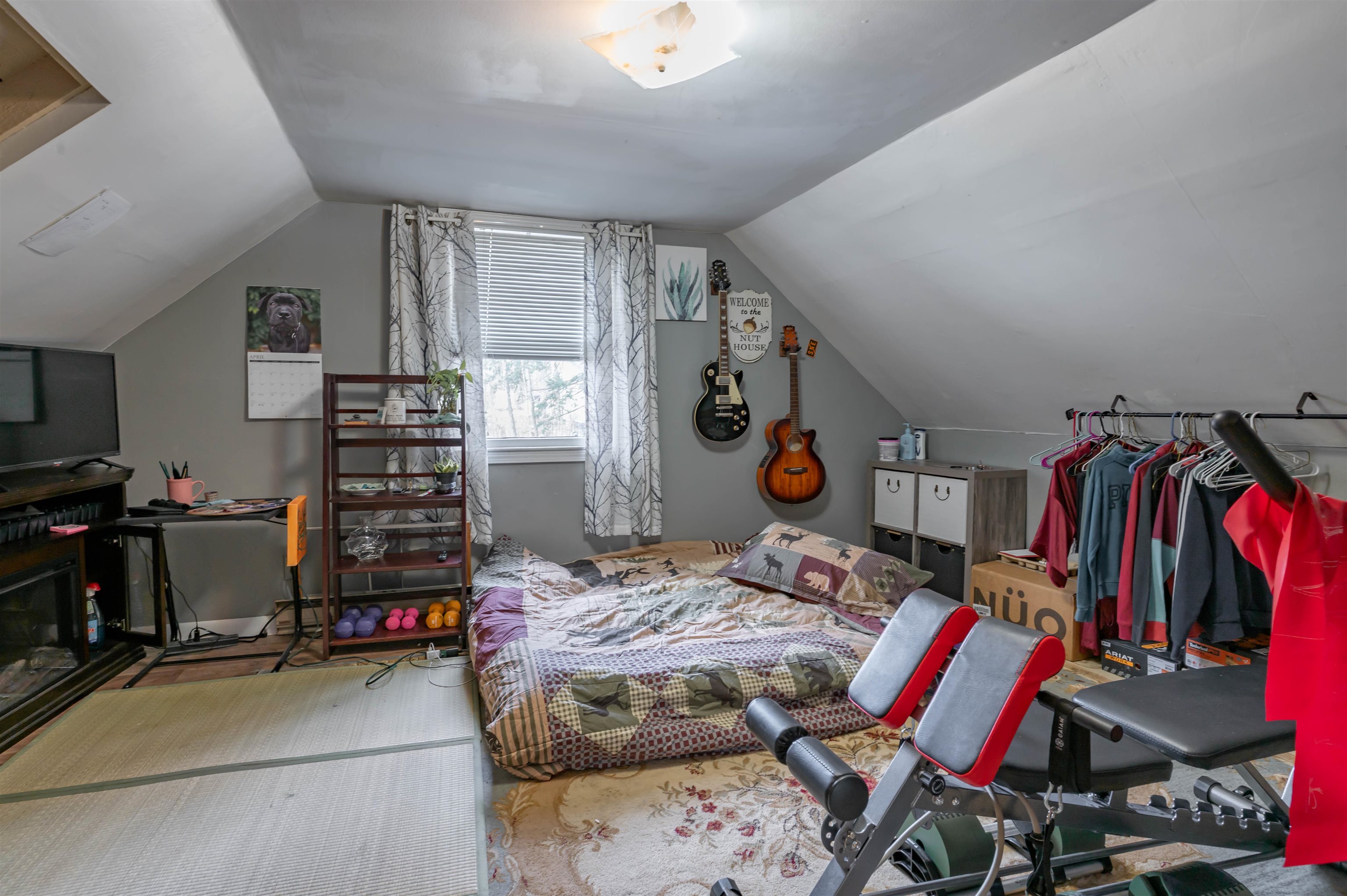 15 Autumn Rd, Hillsborough, NH 03244