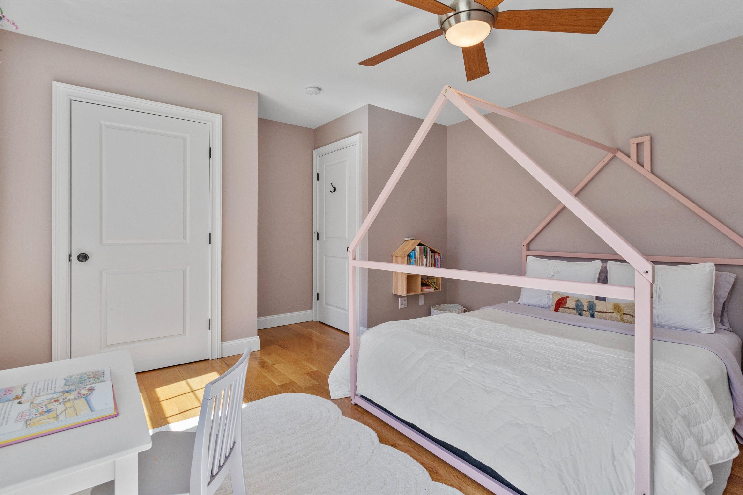 55 Mill Rd, North Hampton, NH 03862