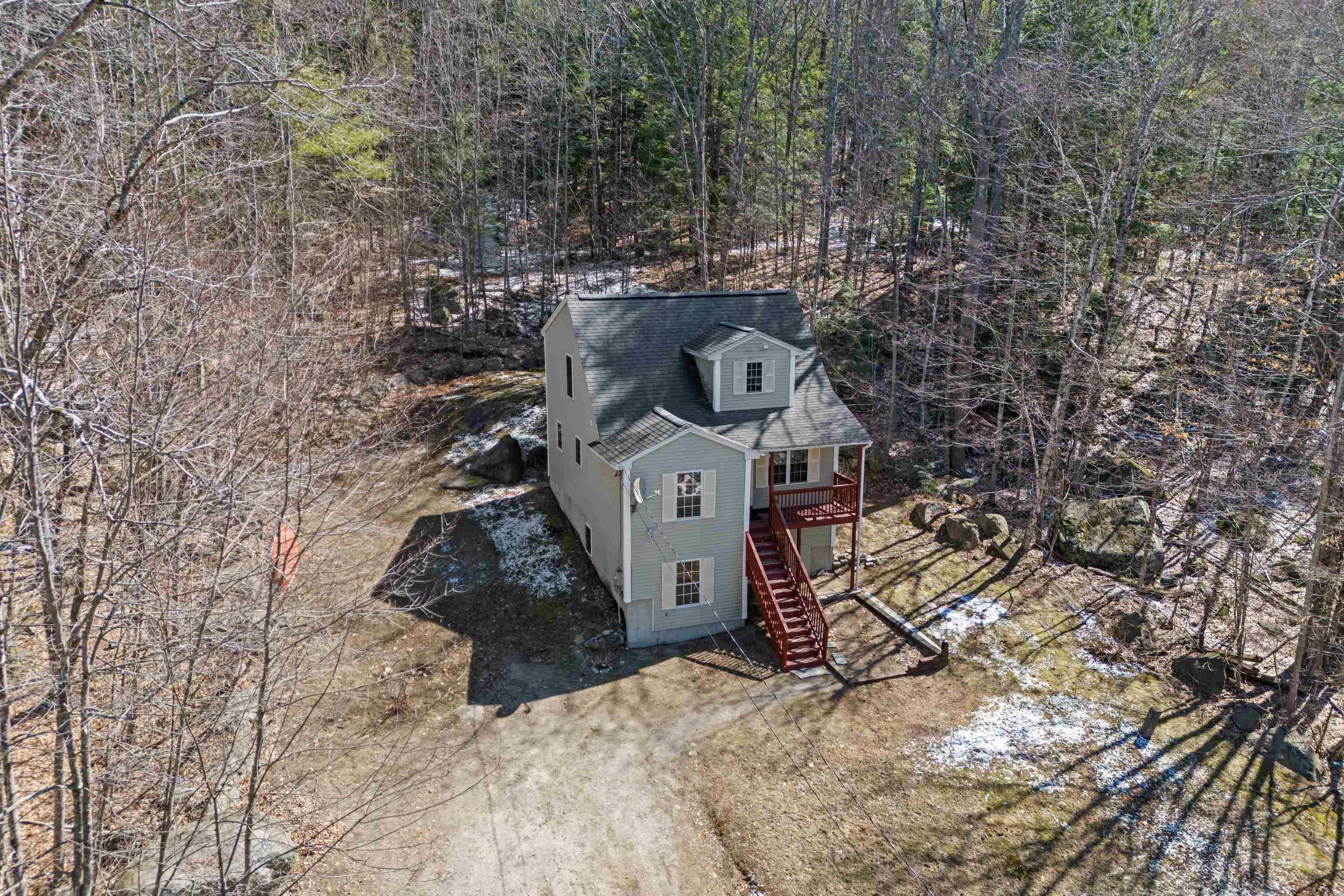 66 New Hampshire Dr, Webster, NH 03303