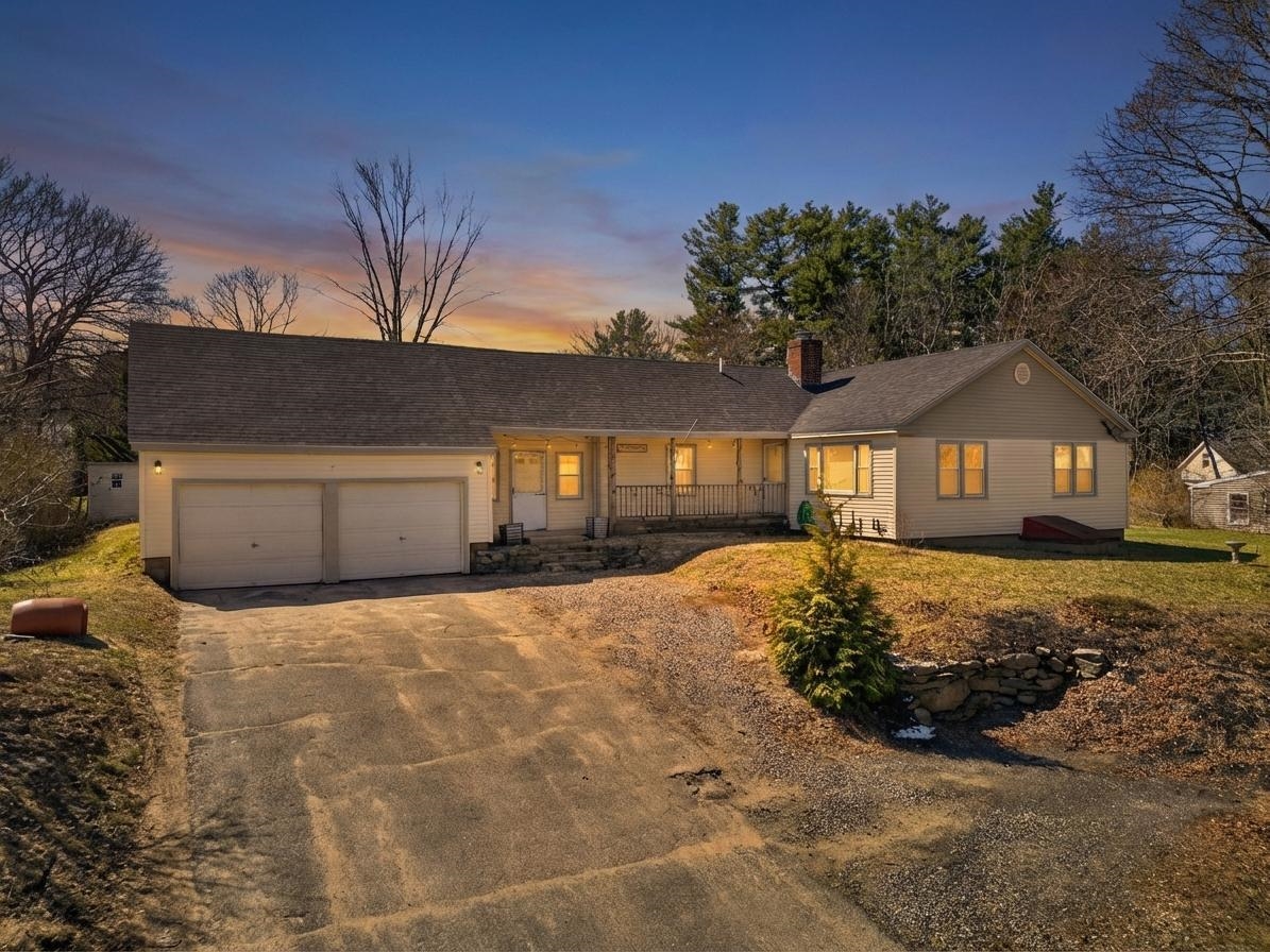 112 Tolend Rd, Dover, NH 03820