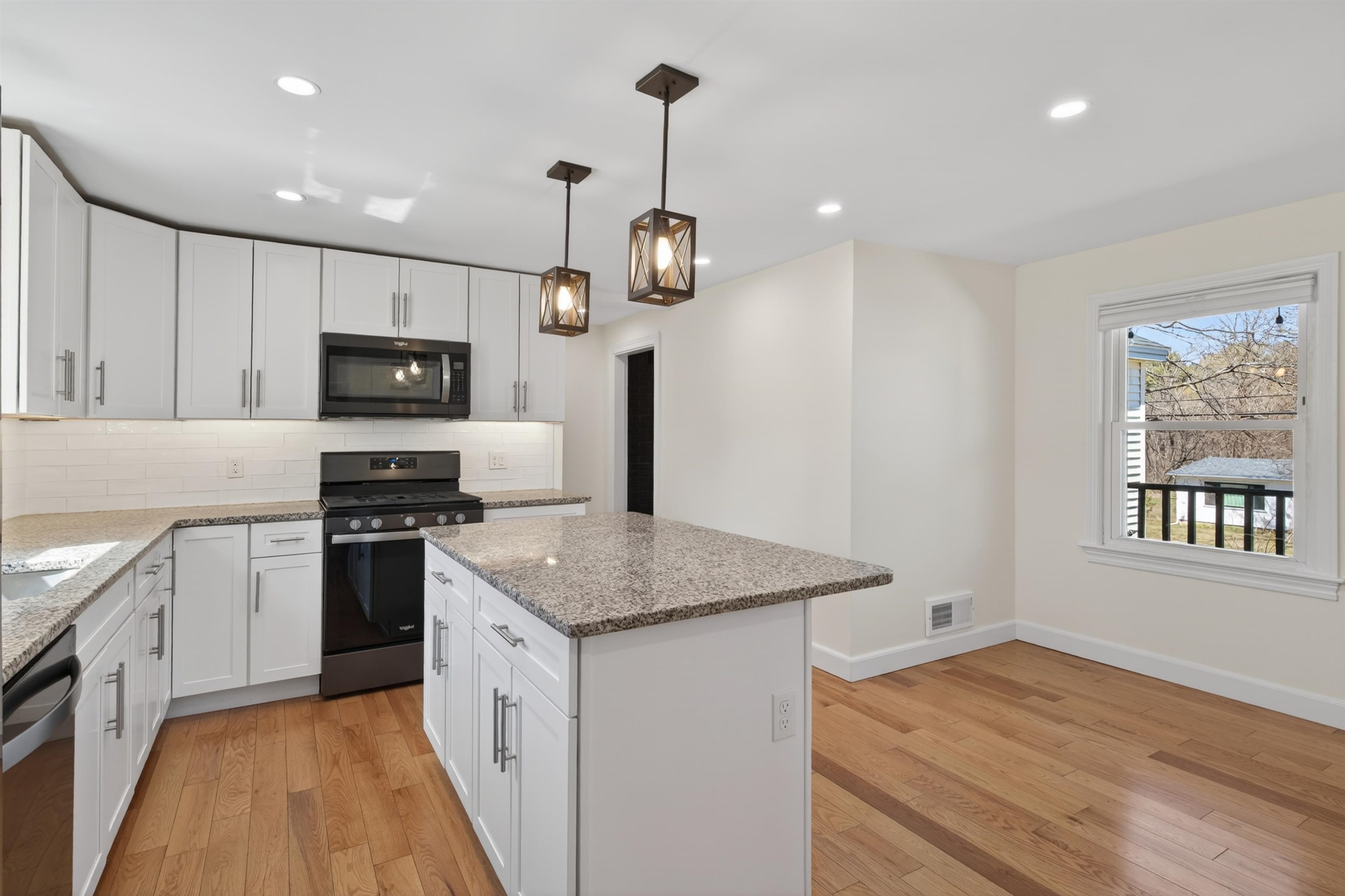 112 Tolend Rd, Dover, NH 03820