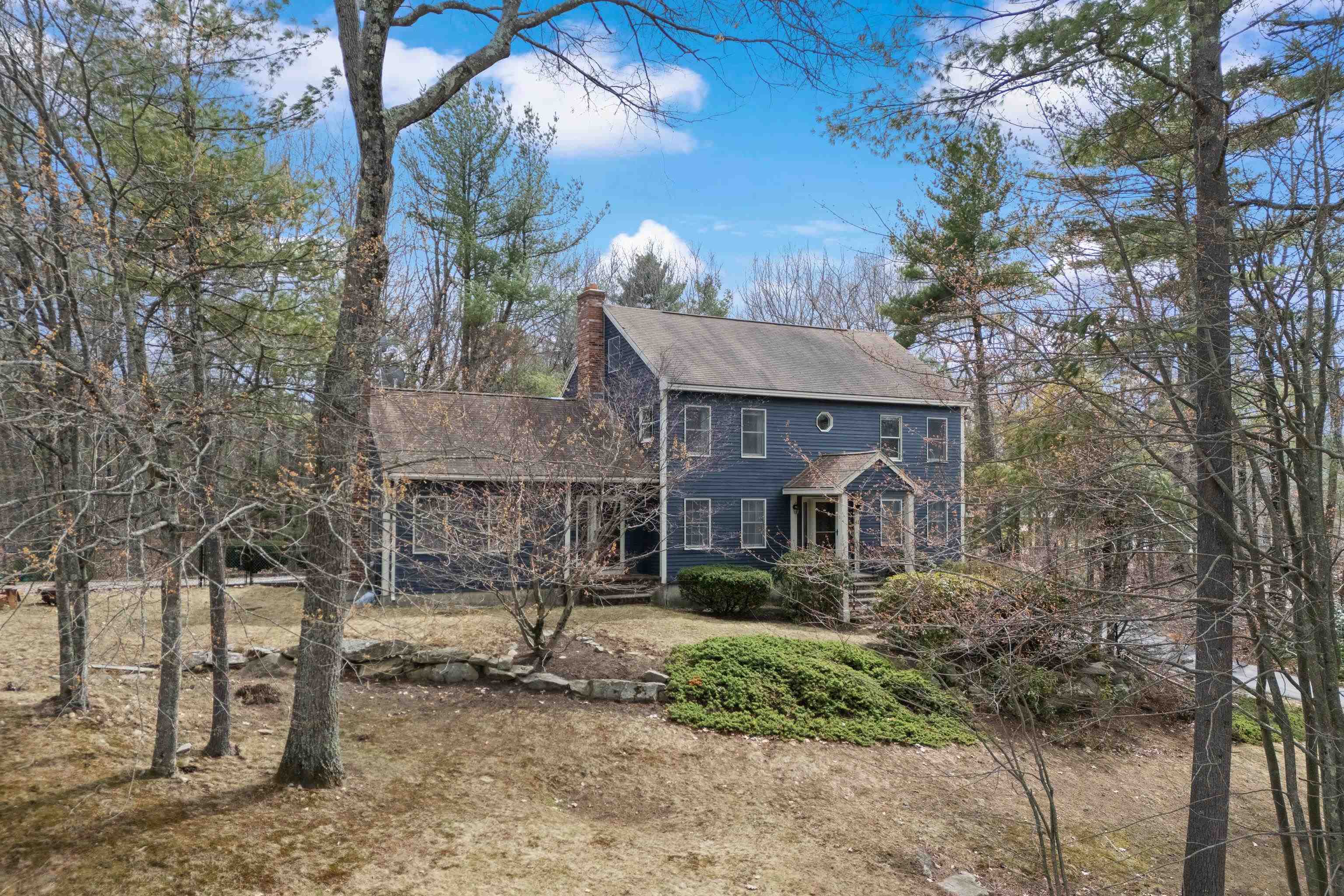 41 Windsor Blvd, Londonderry, NH 03053