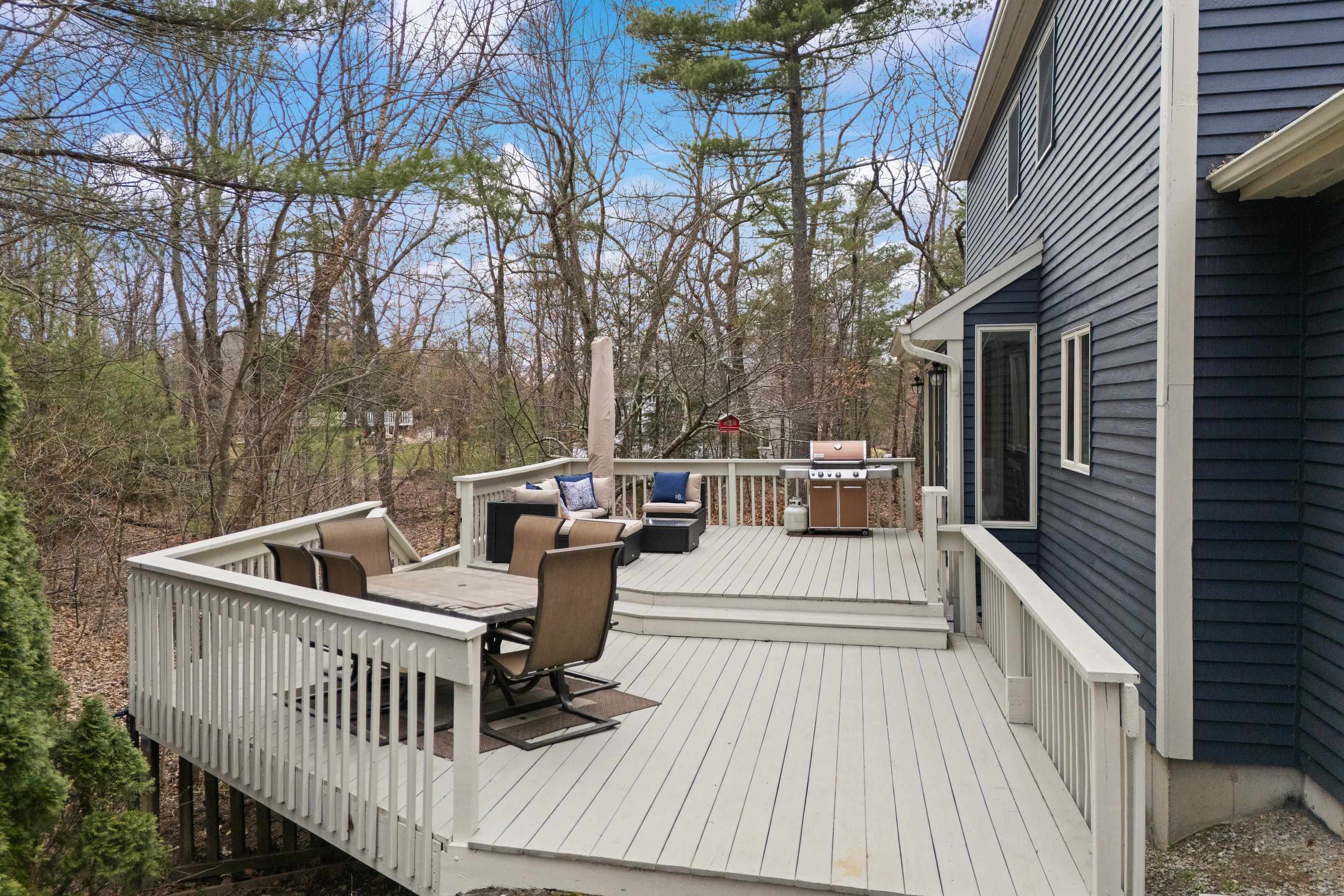 41 Windsor Blvd, Londonderry, NH 03053