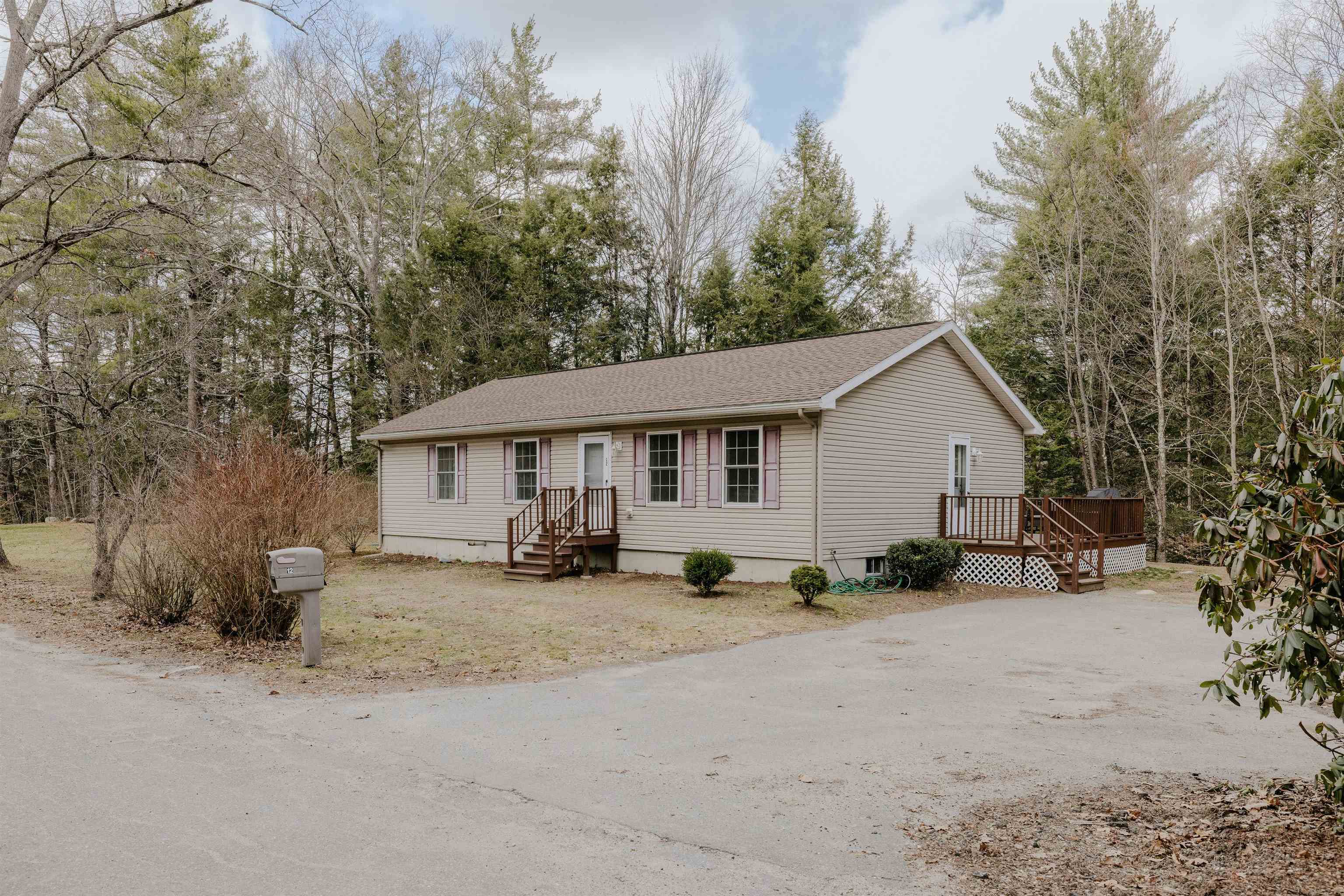 12 Pudding Hill Rd, Winchester, NH 03470