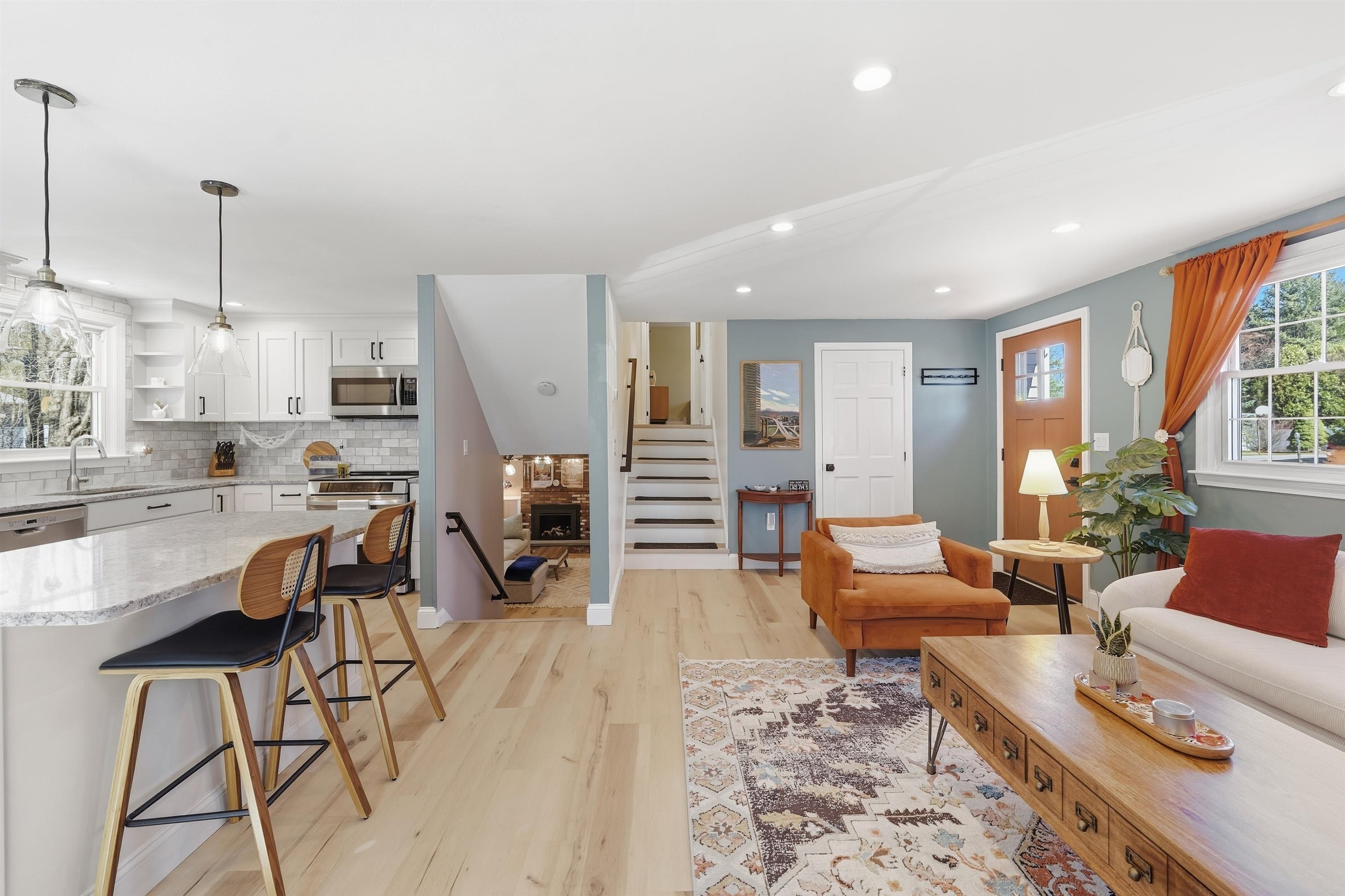 15 Clay St, Merrimack, NH 03054