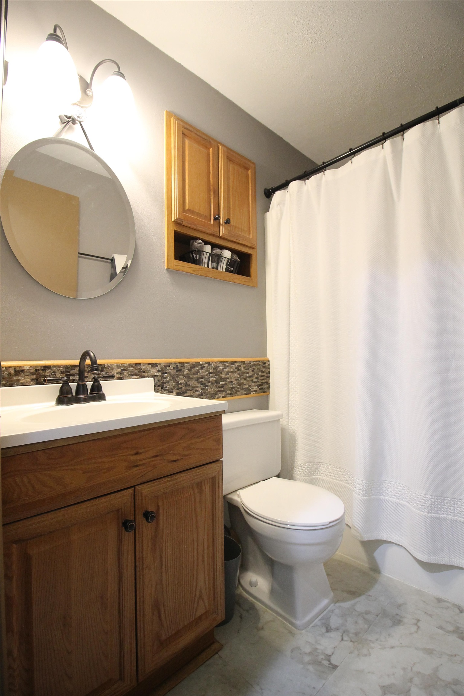 Updated en-suite bath