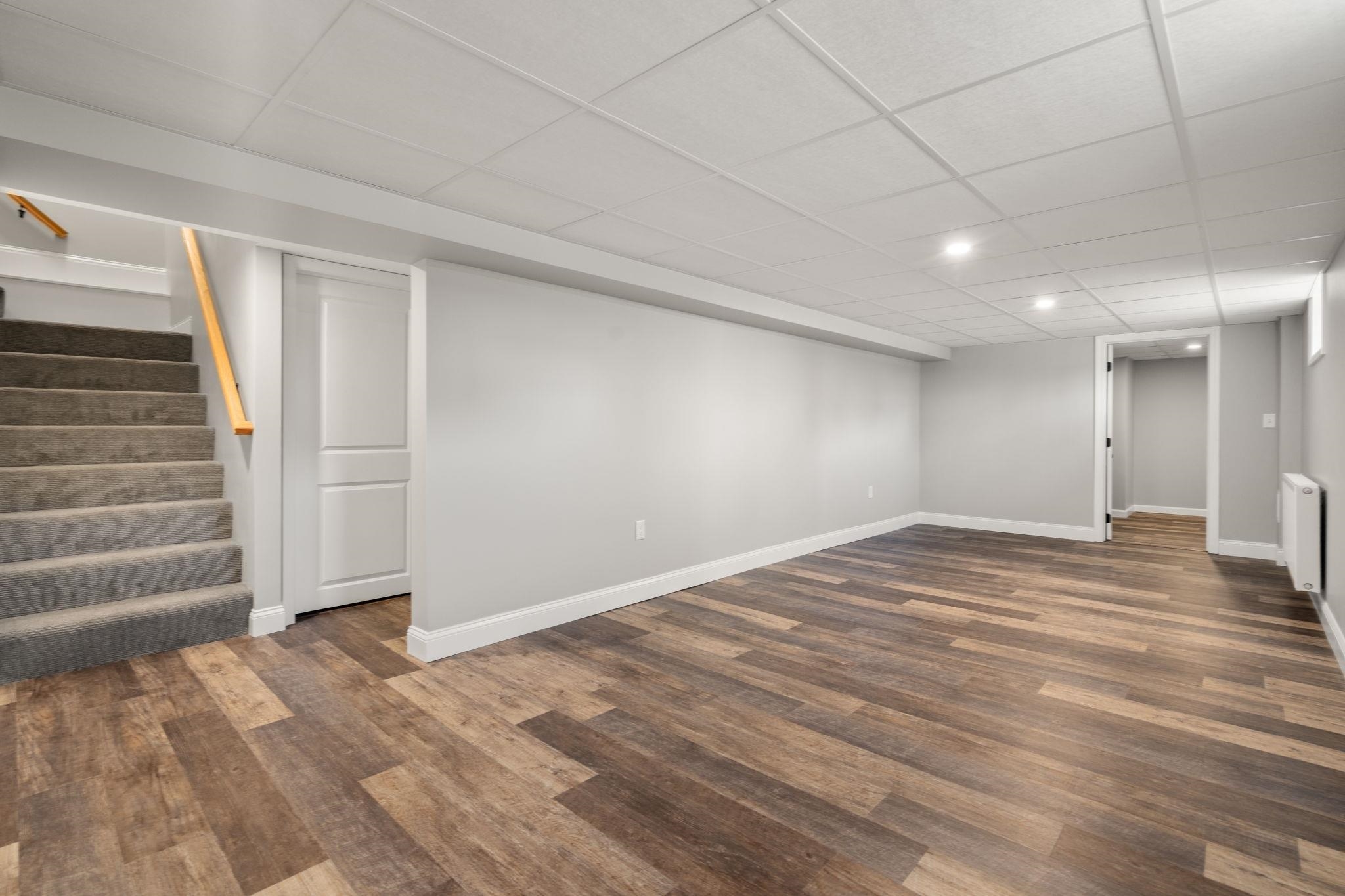 3 Exeter St, Derry, NH 03038