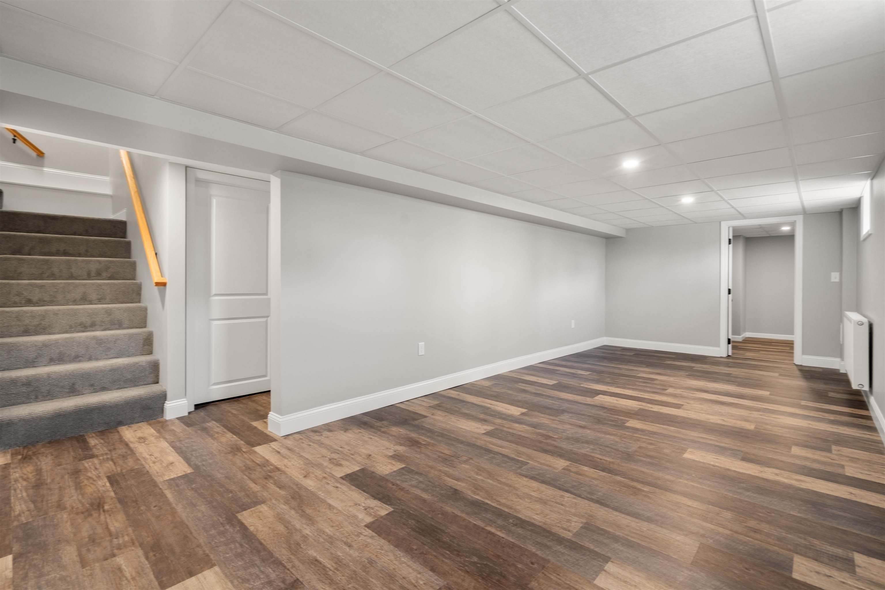 3 Exeter St, Derry, NH 03038