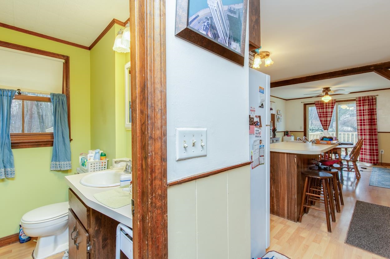 12 Severance Dr, Londonderry, NH 03053