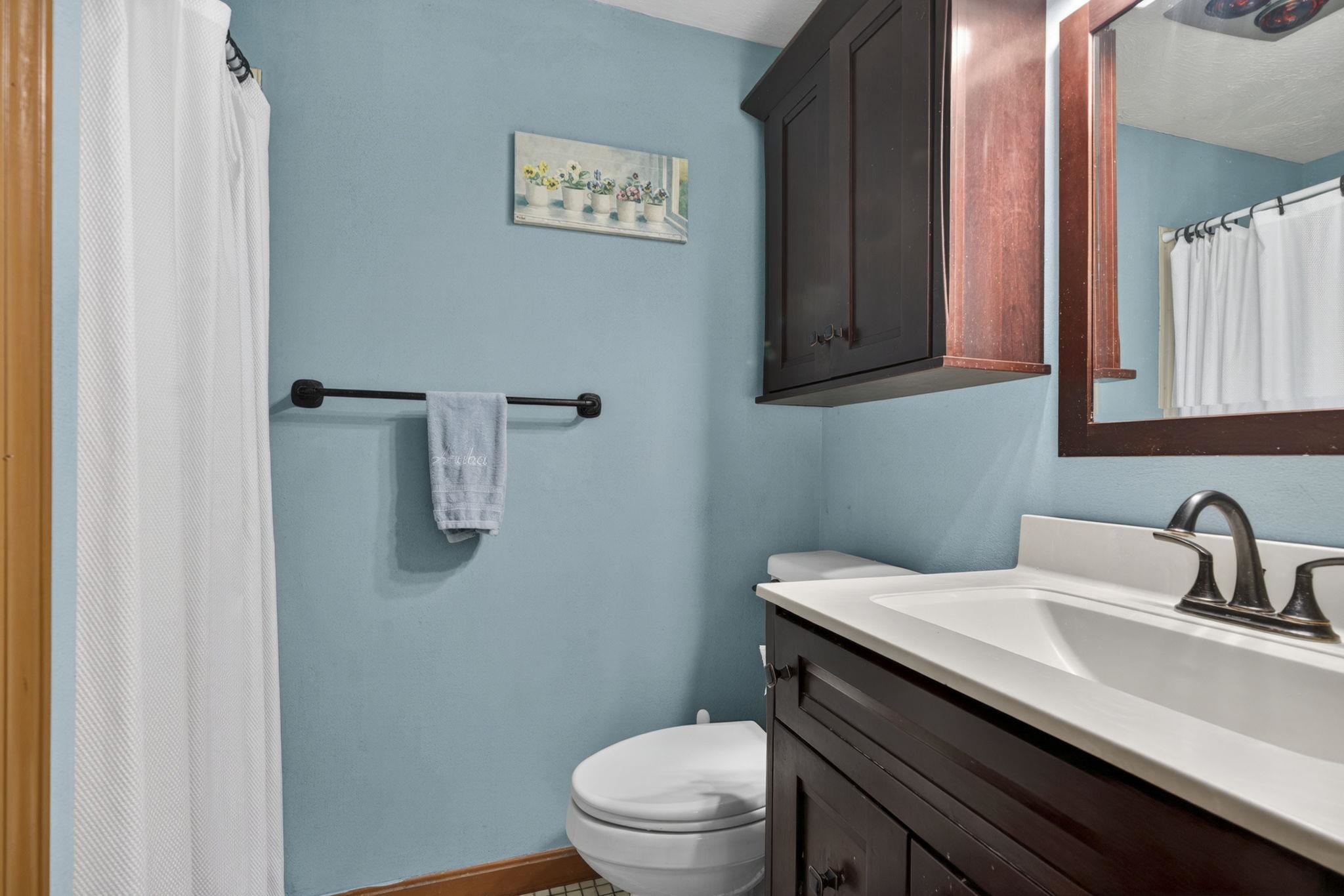 49 Birkdale Rd, Bedford, NH 03110