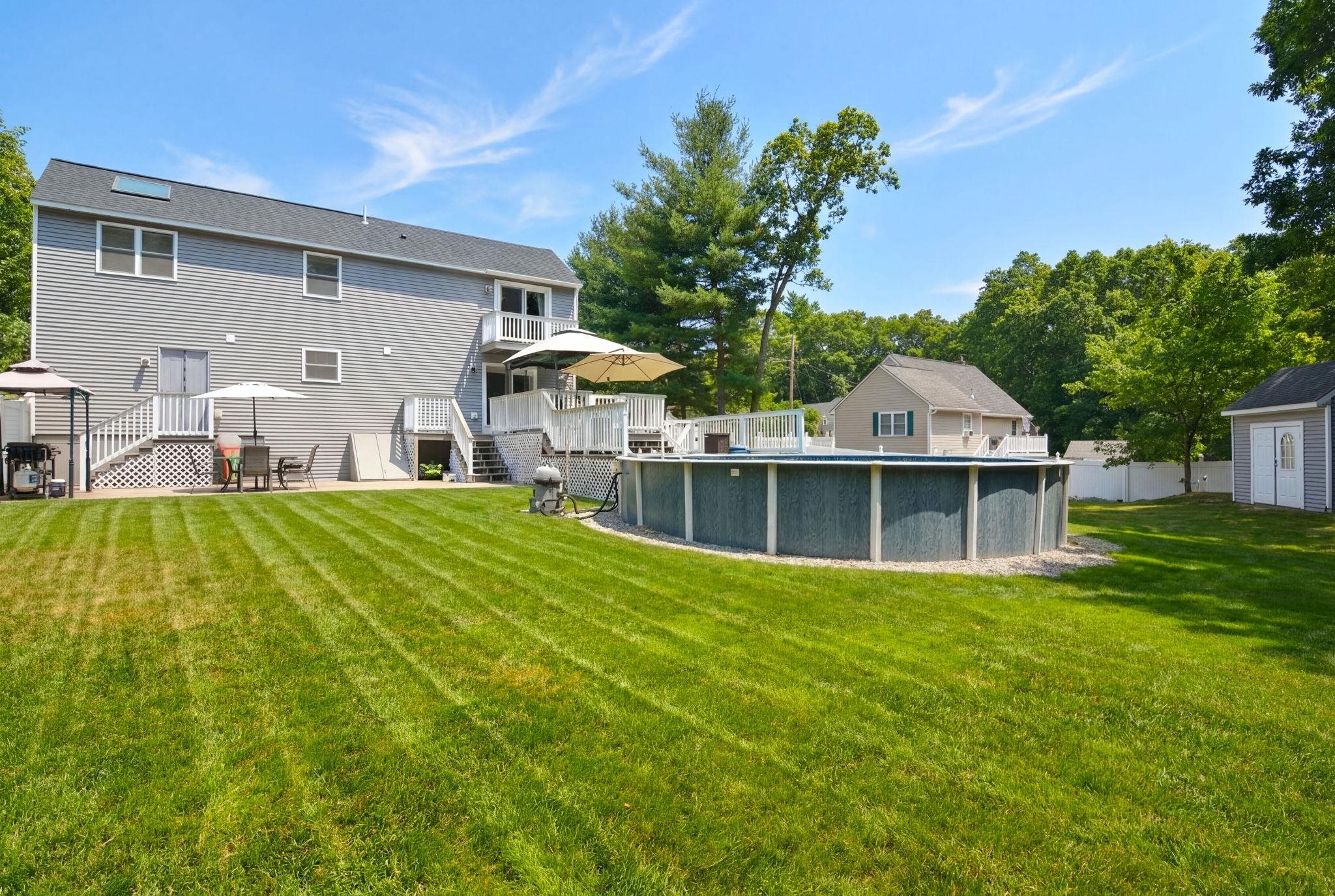 17 Custom St, Nashua, NH 03062