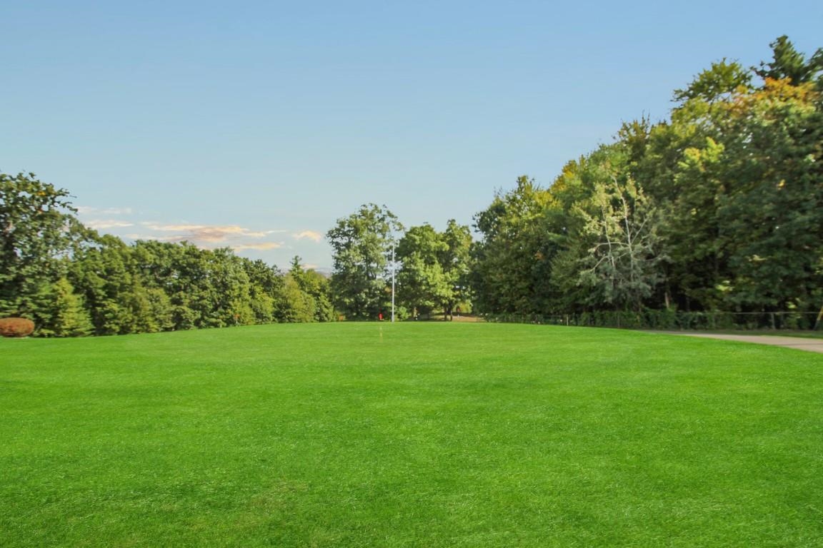 10 Diamond Oaks Blvd, Kingston, NH 03848