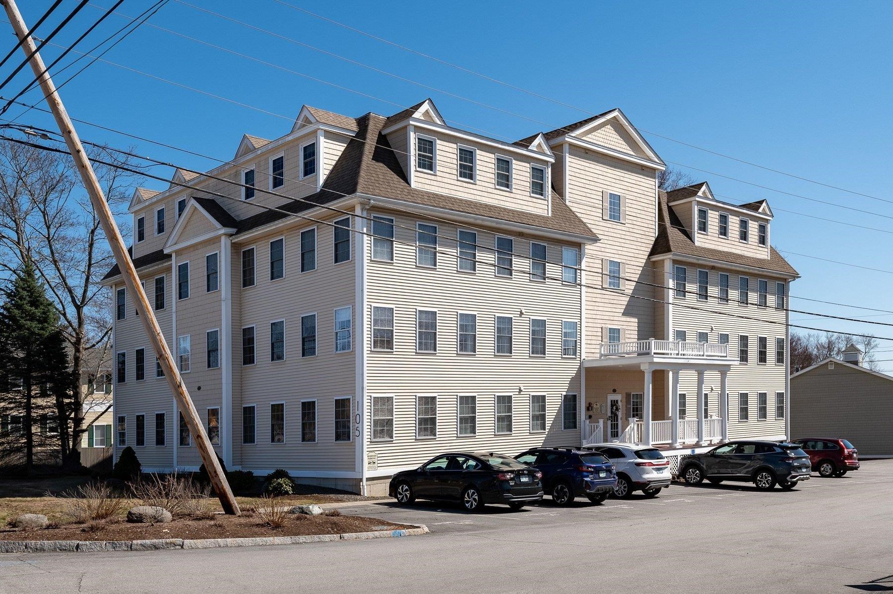 105 Winnacunnet Rd, Hampton, NH 03842