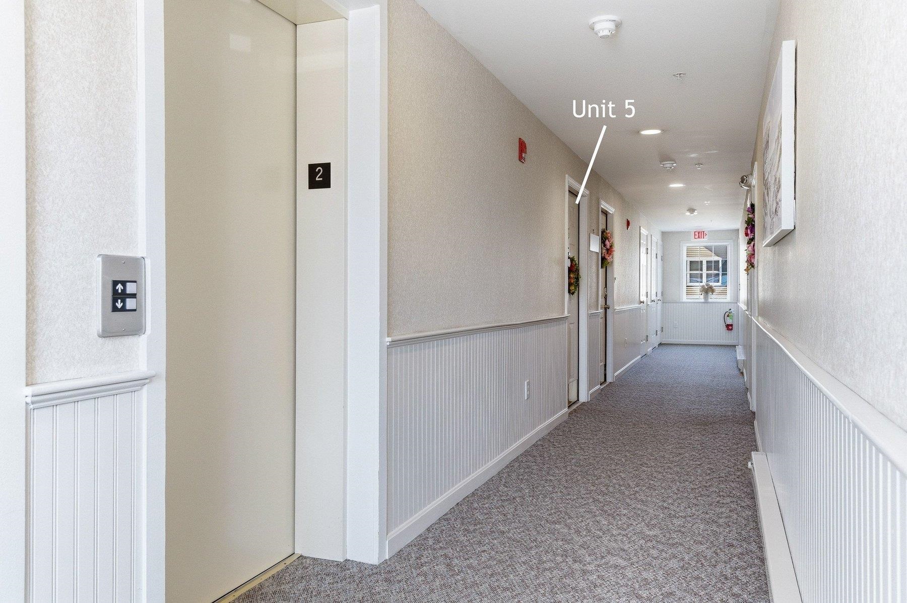 105 Winnacunnet Rd, Hampton, NH 03842