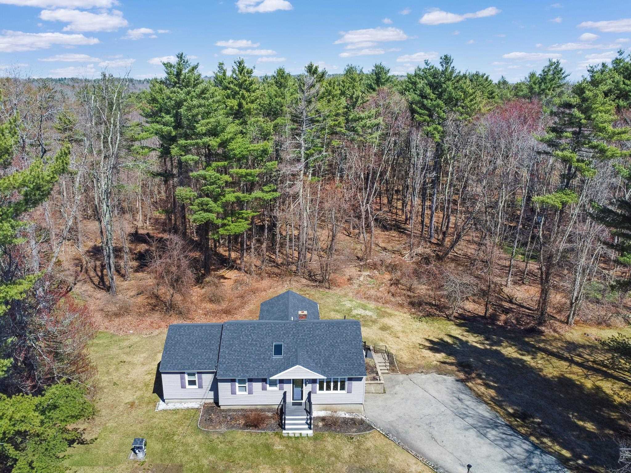 358 East Rd, Hampstead, NH 03841-2374