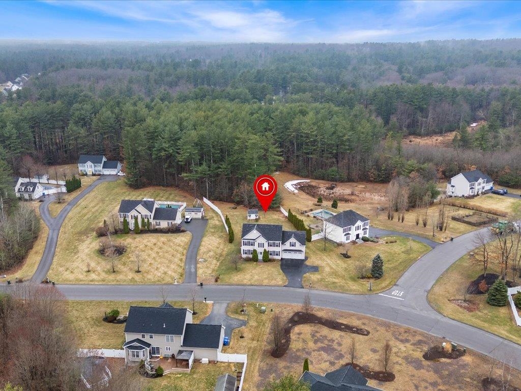 11 Tanager Way, Londonderry, NH 03053