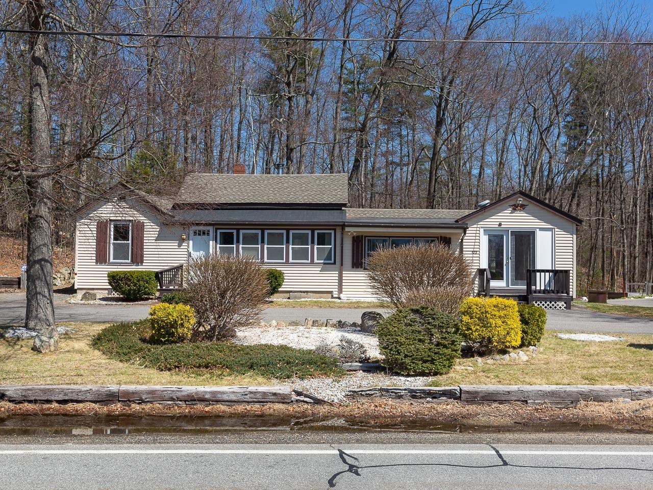 122 Wash Pond Rd, Hampstead, NH 03841