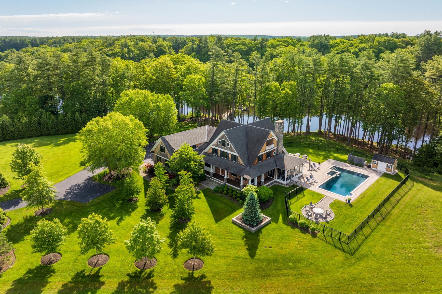 74 Saddle Trail Dr, Dover, NH 03820