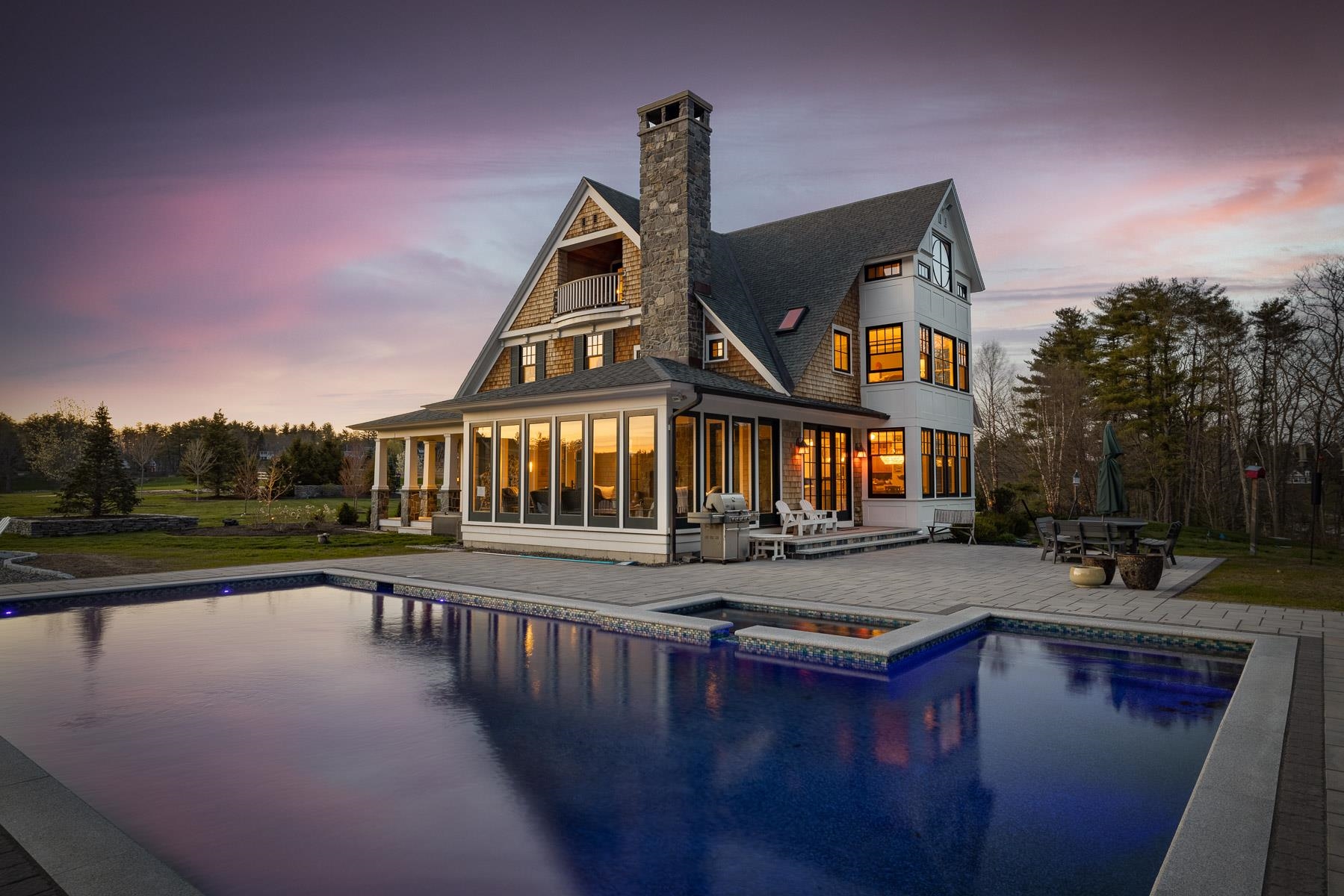 74 Saddle Trail Dr, Dover, NH 03820