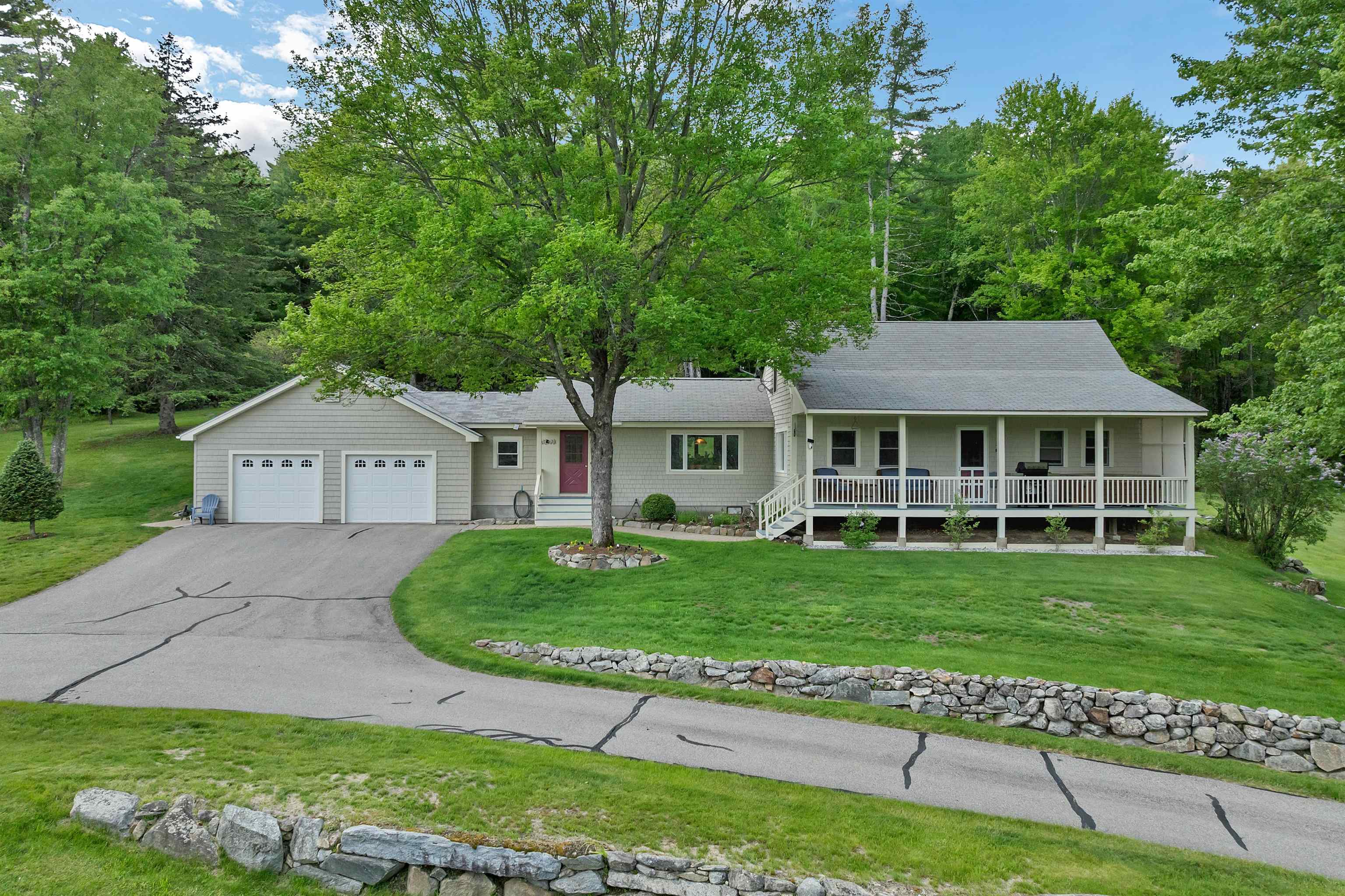 25 Elliot Road — photo 3