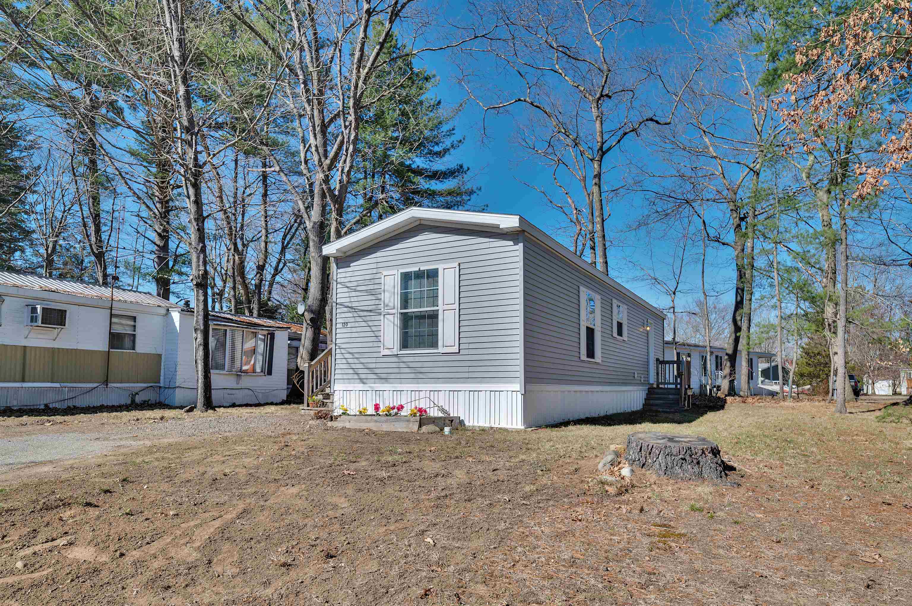 120 Robin Hood Dr #120, Exeter, NH 03833
