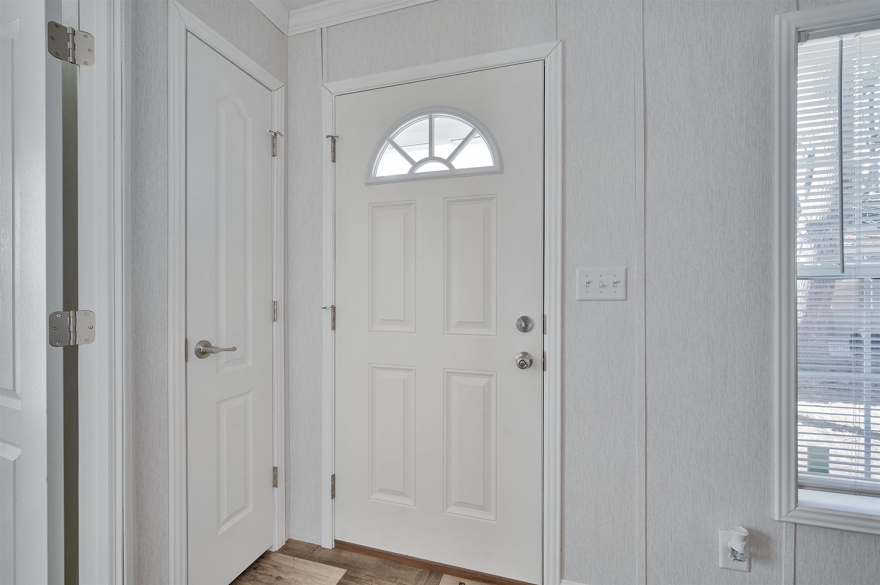 120 Robin Hood Dr #120, Exeter, NH 03833
