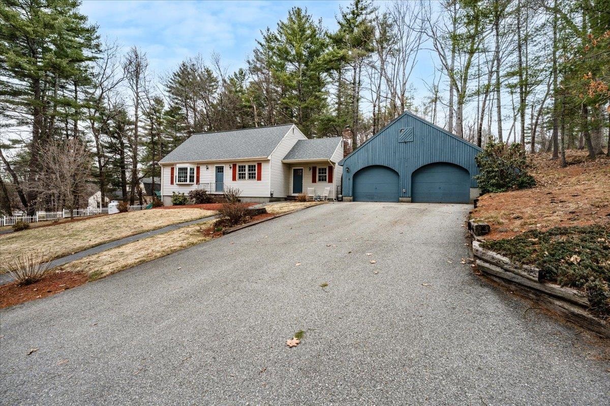 MLS 5083058: 4 Joanne Street, Merrimack NH