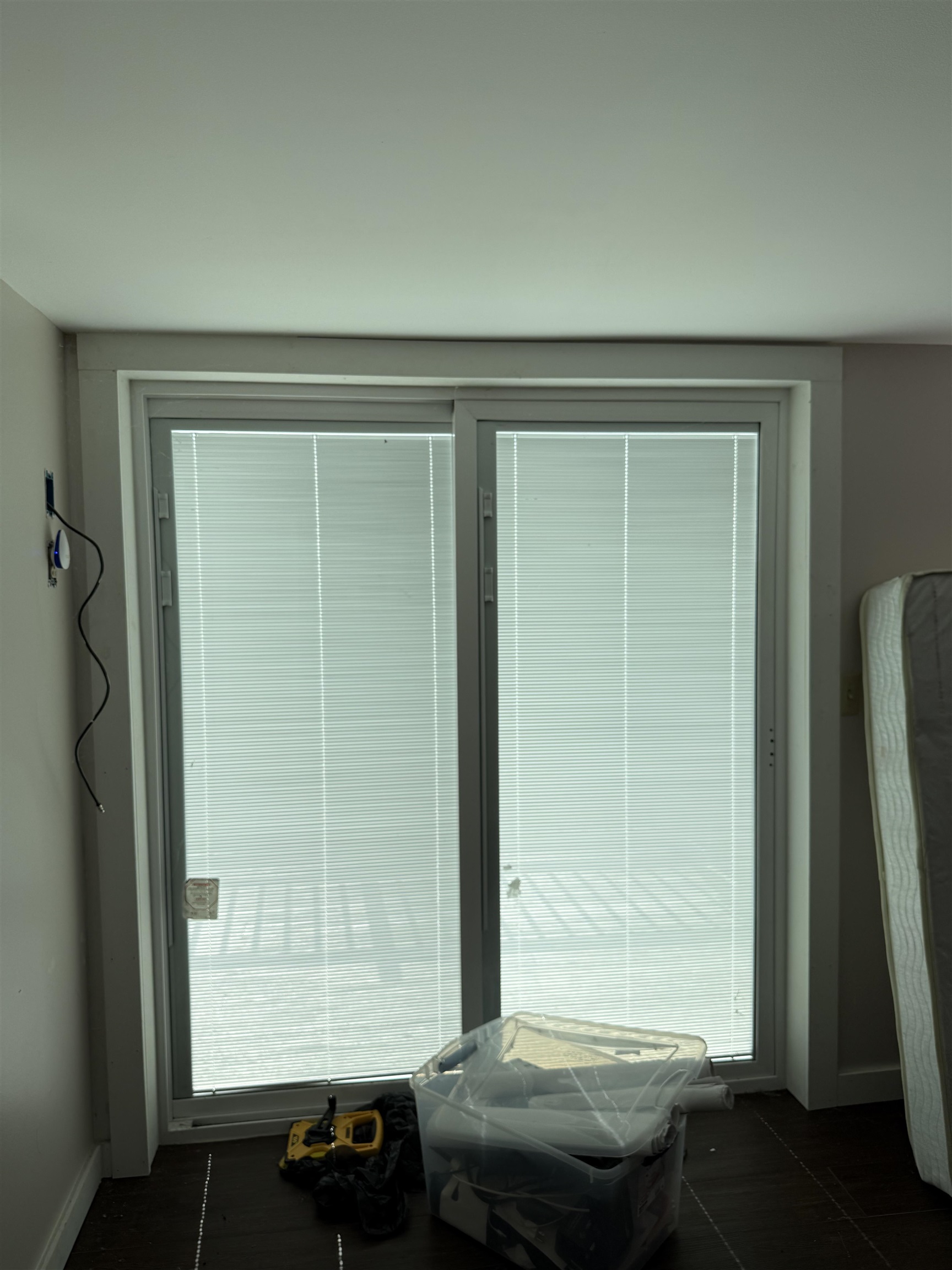 SLIDERS TO BACK DECK