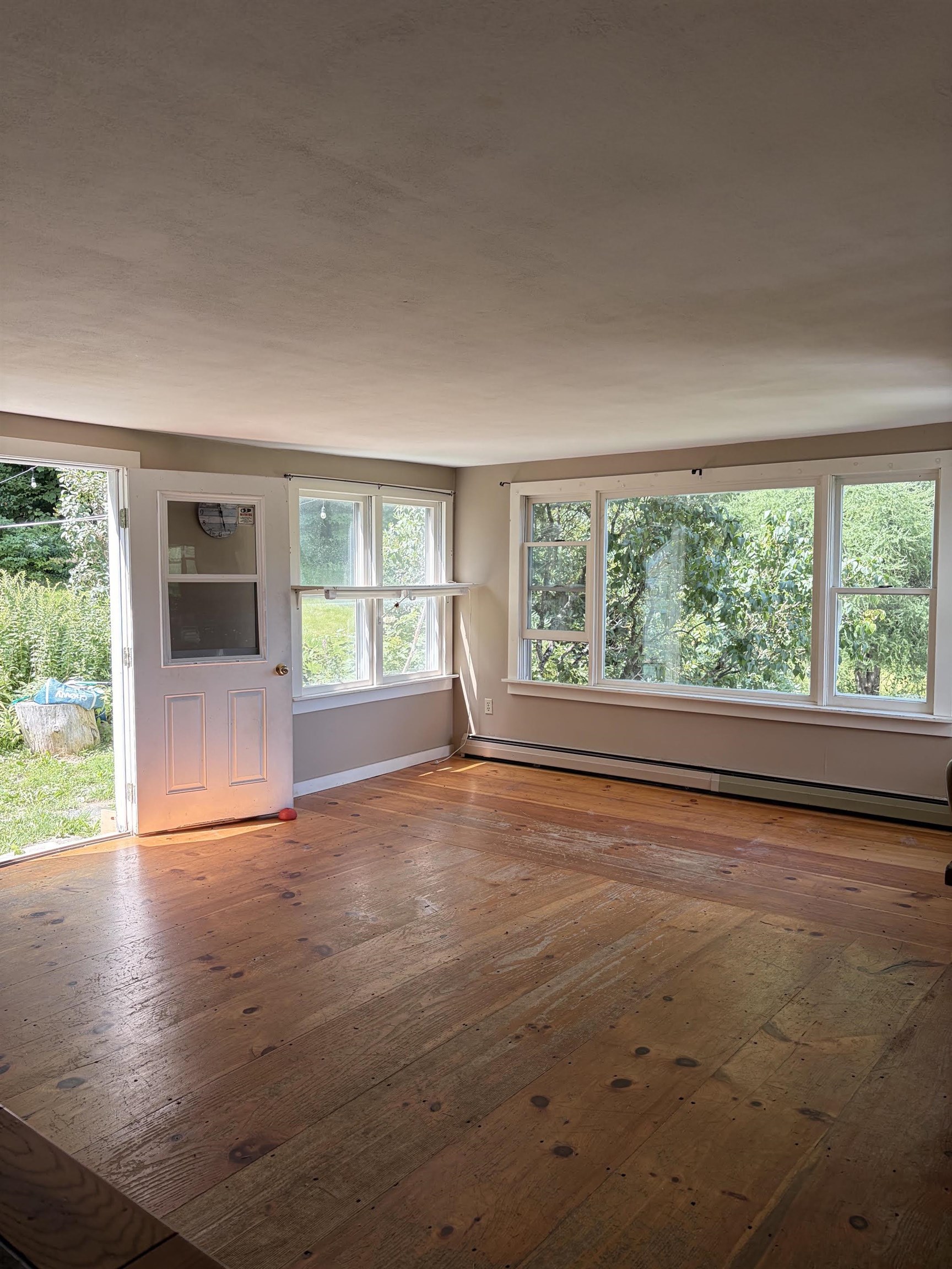 Photo 3 of Single family home for sale at 137 Stratton Arlington Rd, West Wardsboro, VT 05360 | MLS# 5083153 | Listing updated on 2026-10-06