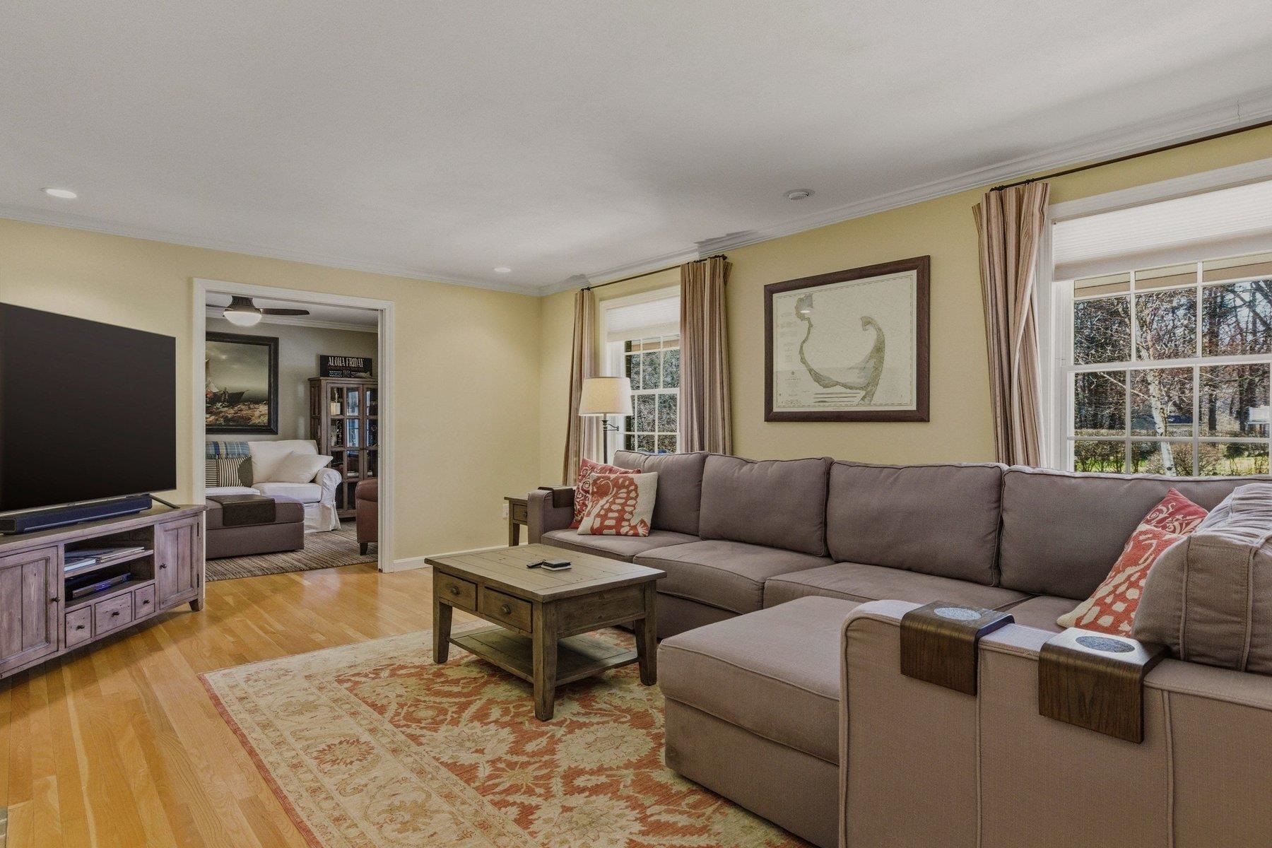 16 Isaac Lucas Cir, Dover, NH 03820