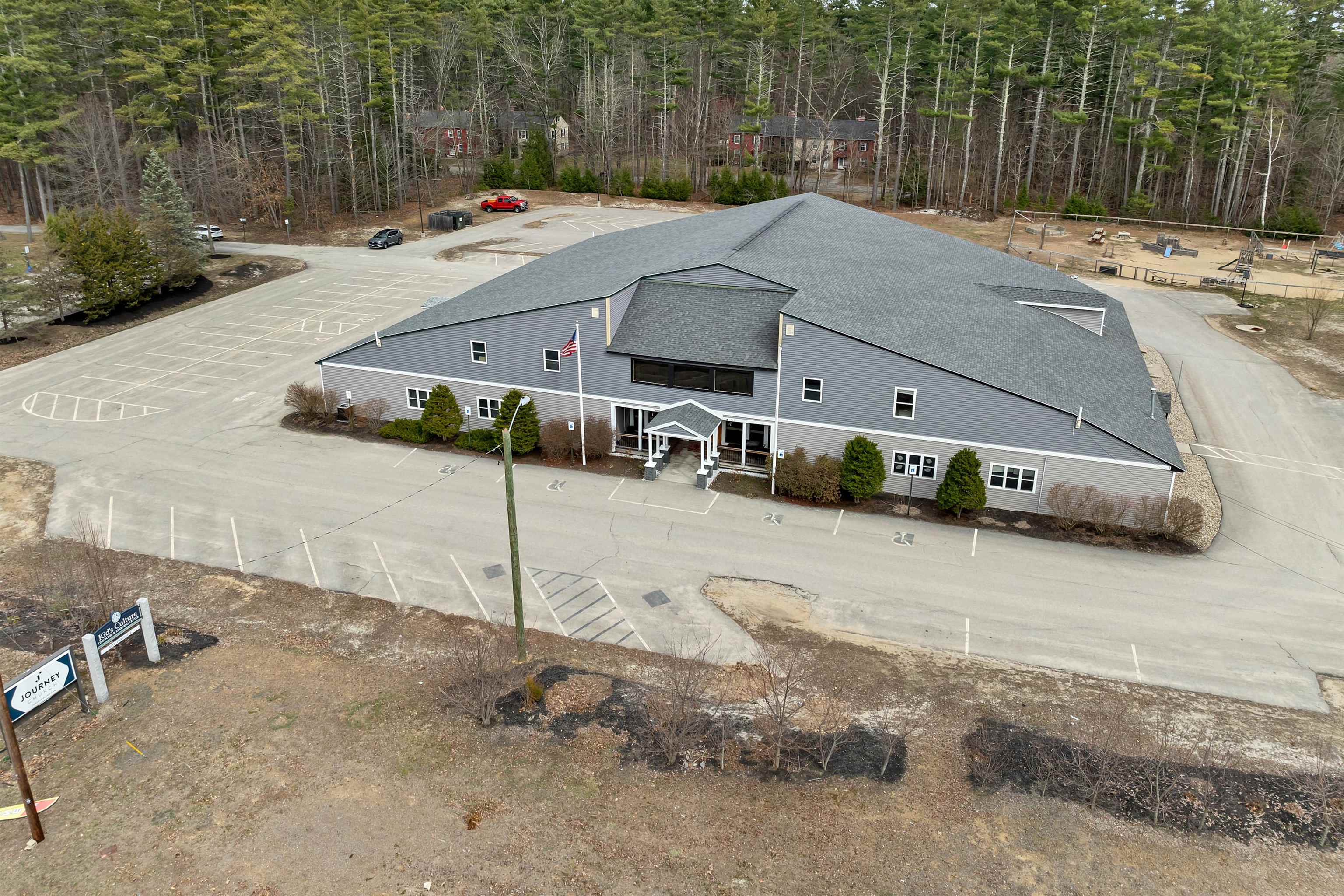 8 Eastern Ave, Barrington, NH 03825
