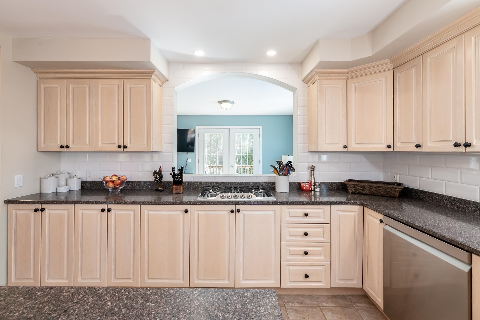 10 Skywatch Rd, Center Harbor, NH 03226