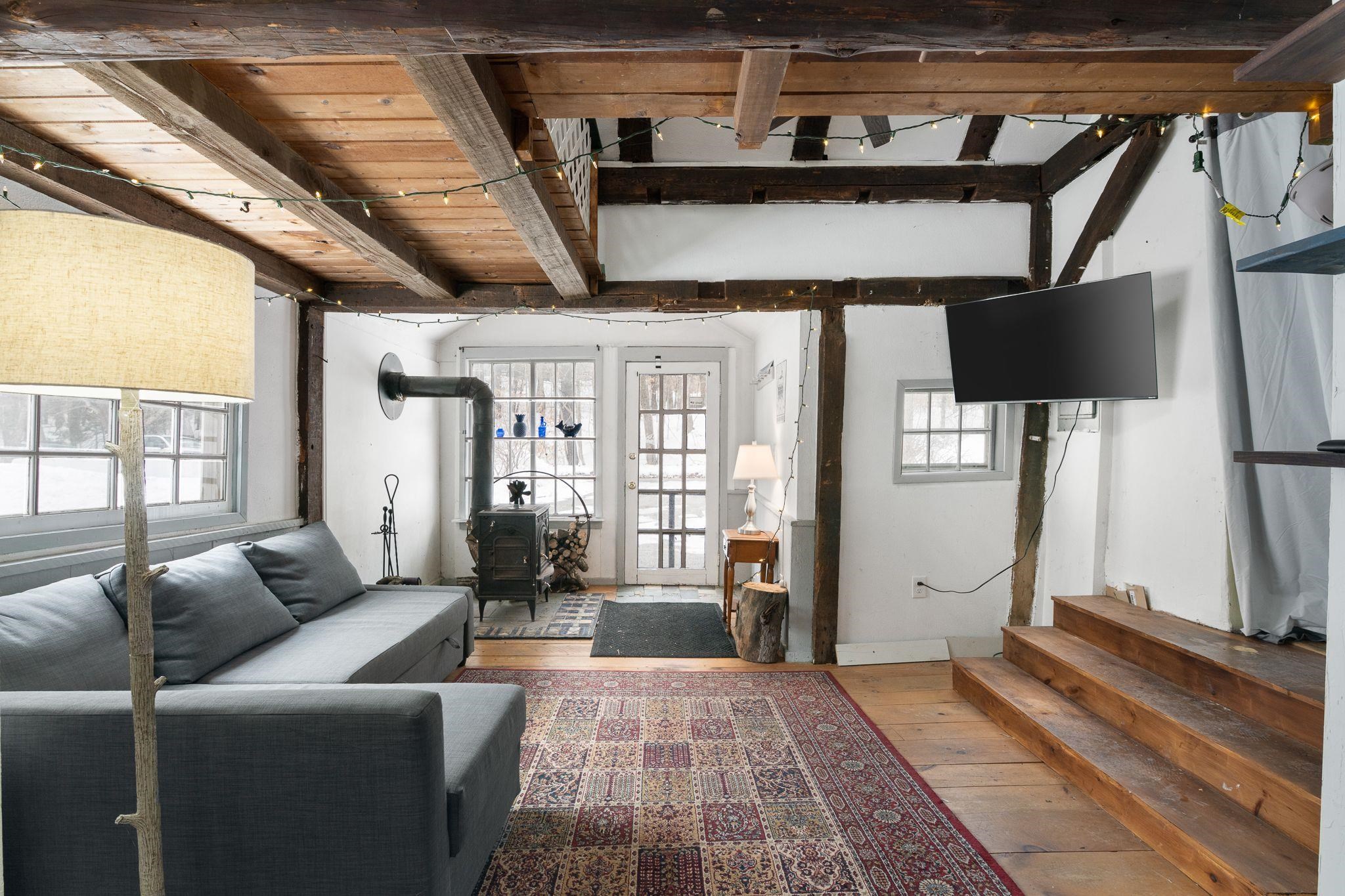 Private guest suite or business with seperate entrance.