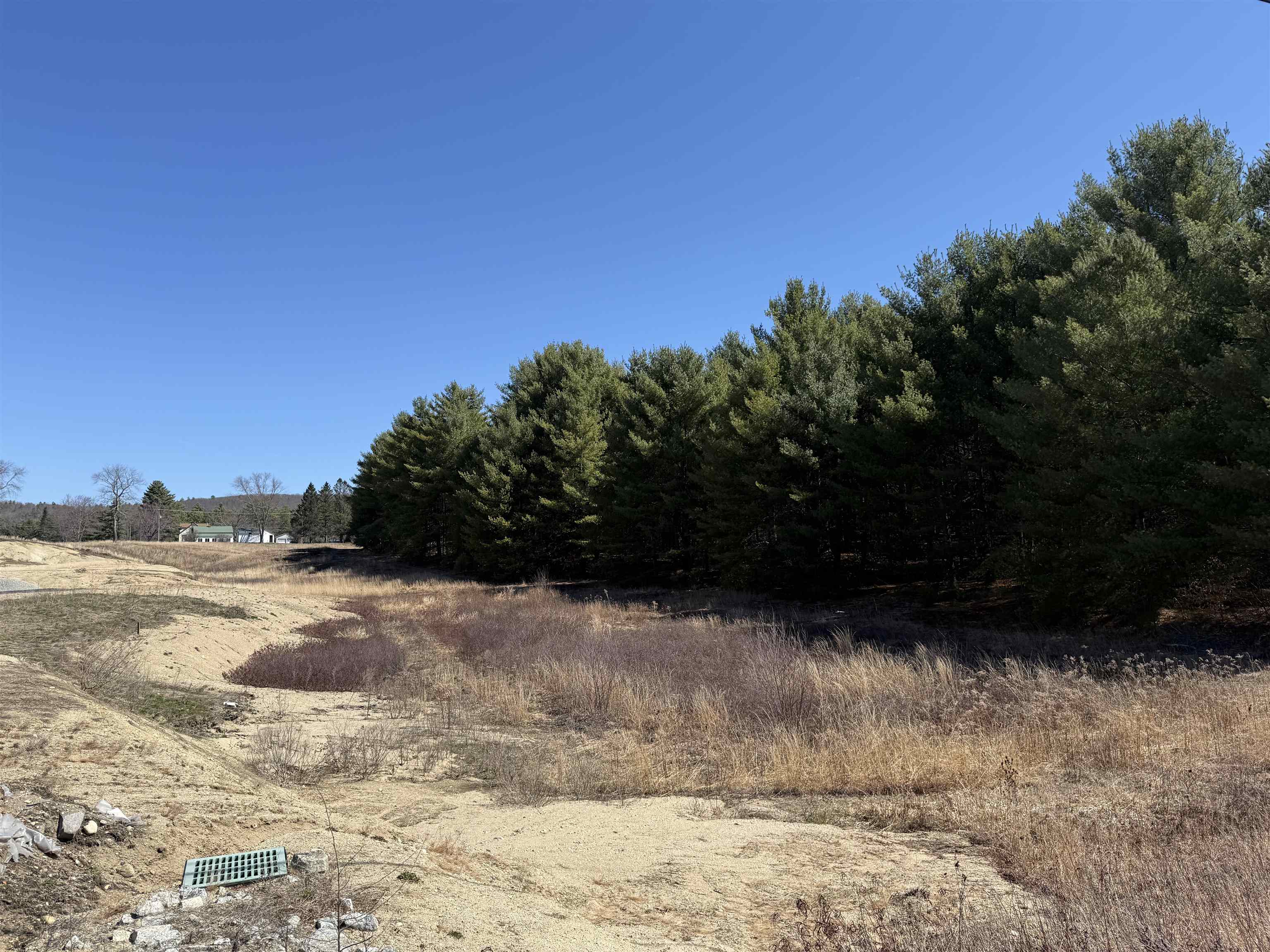 69 Plumb Pak Dr, Winchester, NH 03470