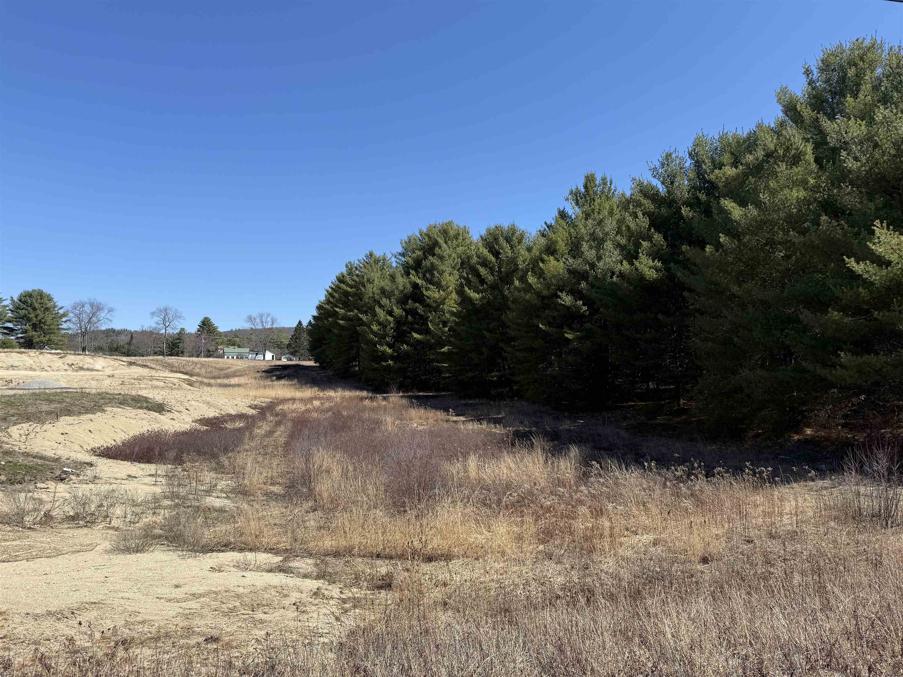 69 Plumb Pak Dr, Winchester, NH 03470