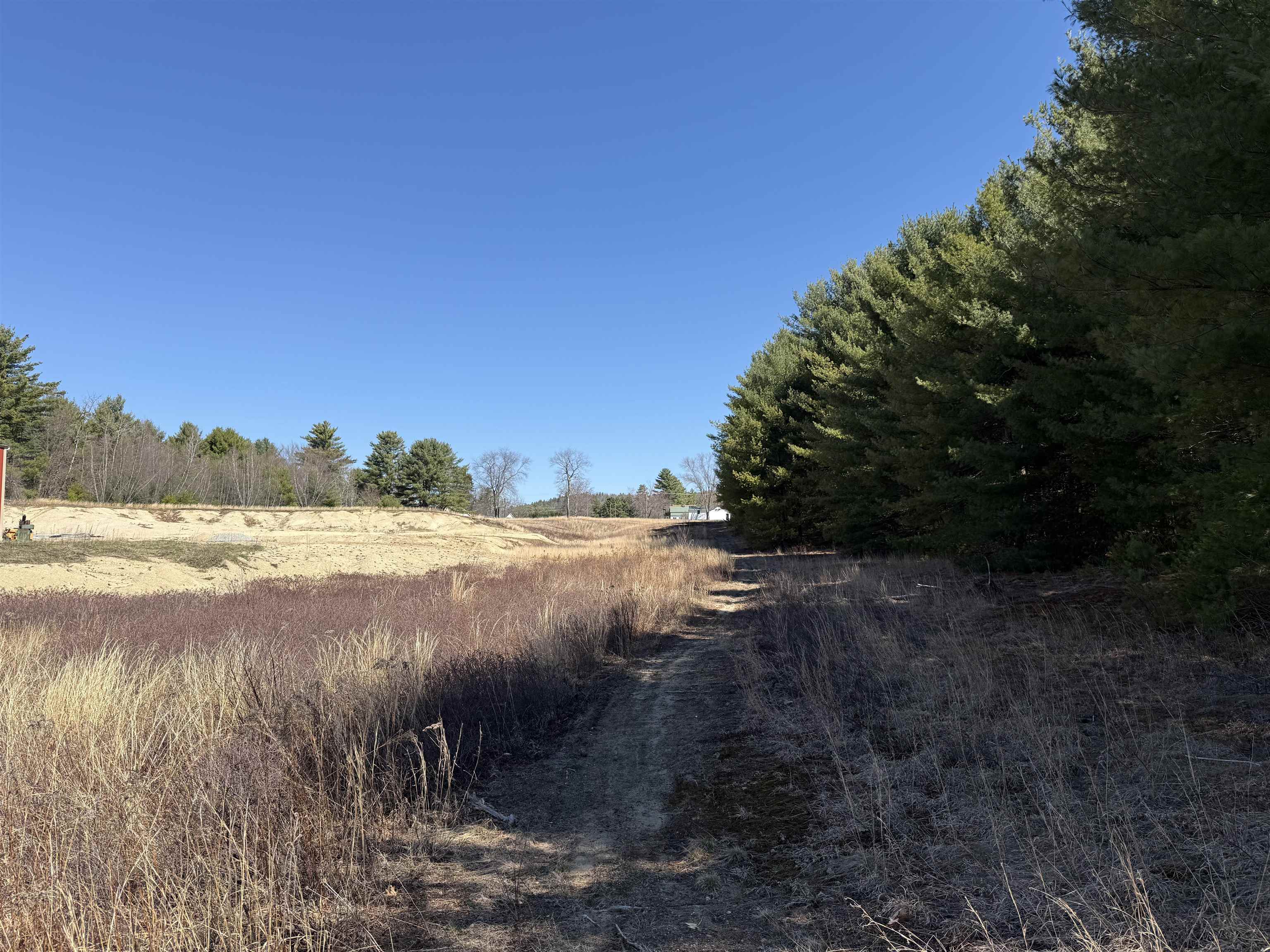 69 Plumb Pak Dr, Winchester, NH 03470