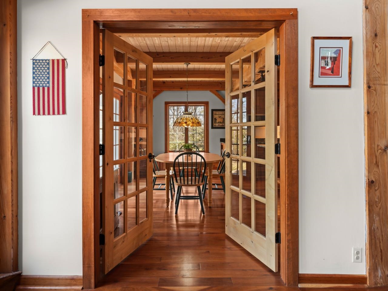 Entry to kitchen/dining