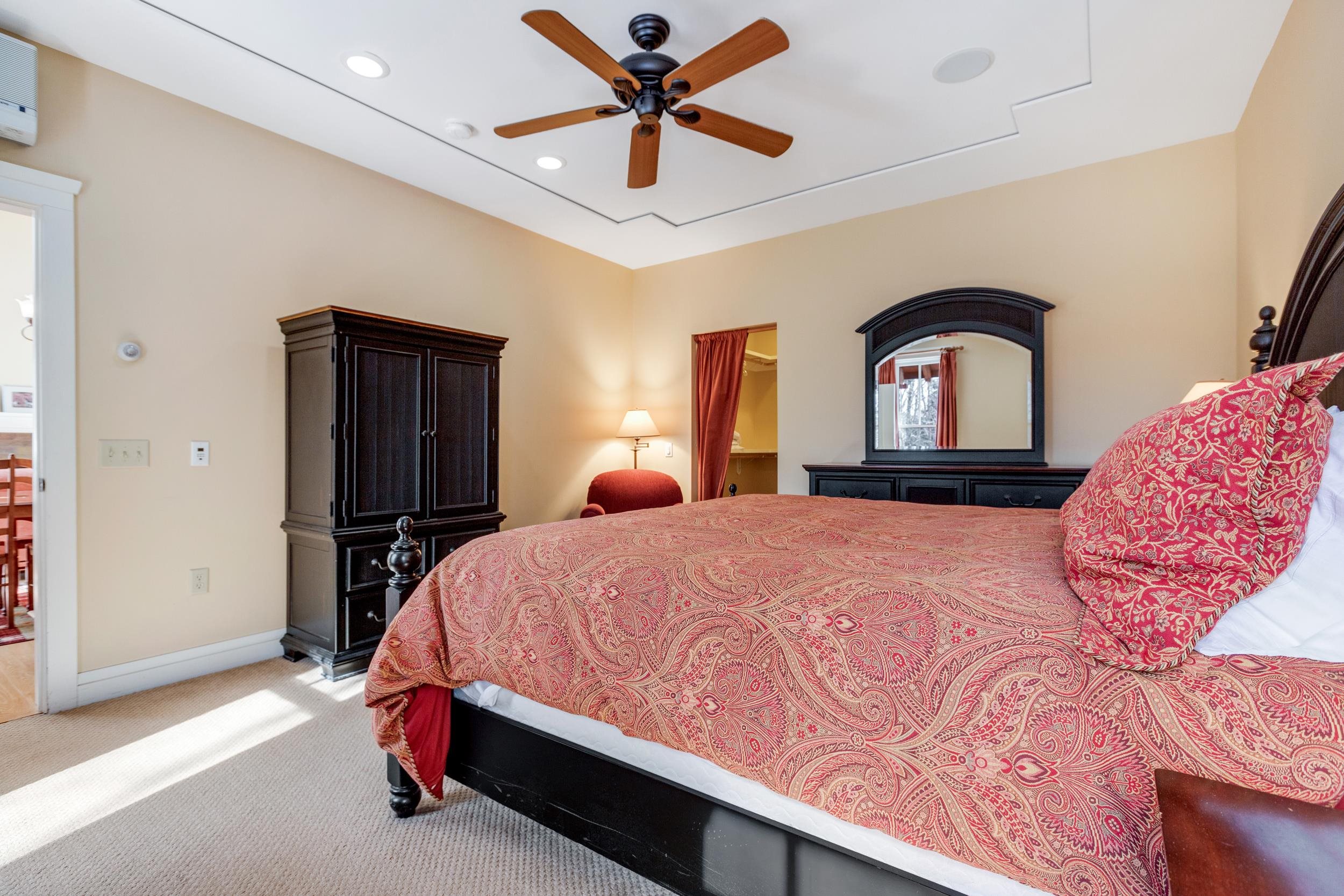 Easily Fits a King Size Bed 24963605