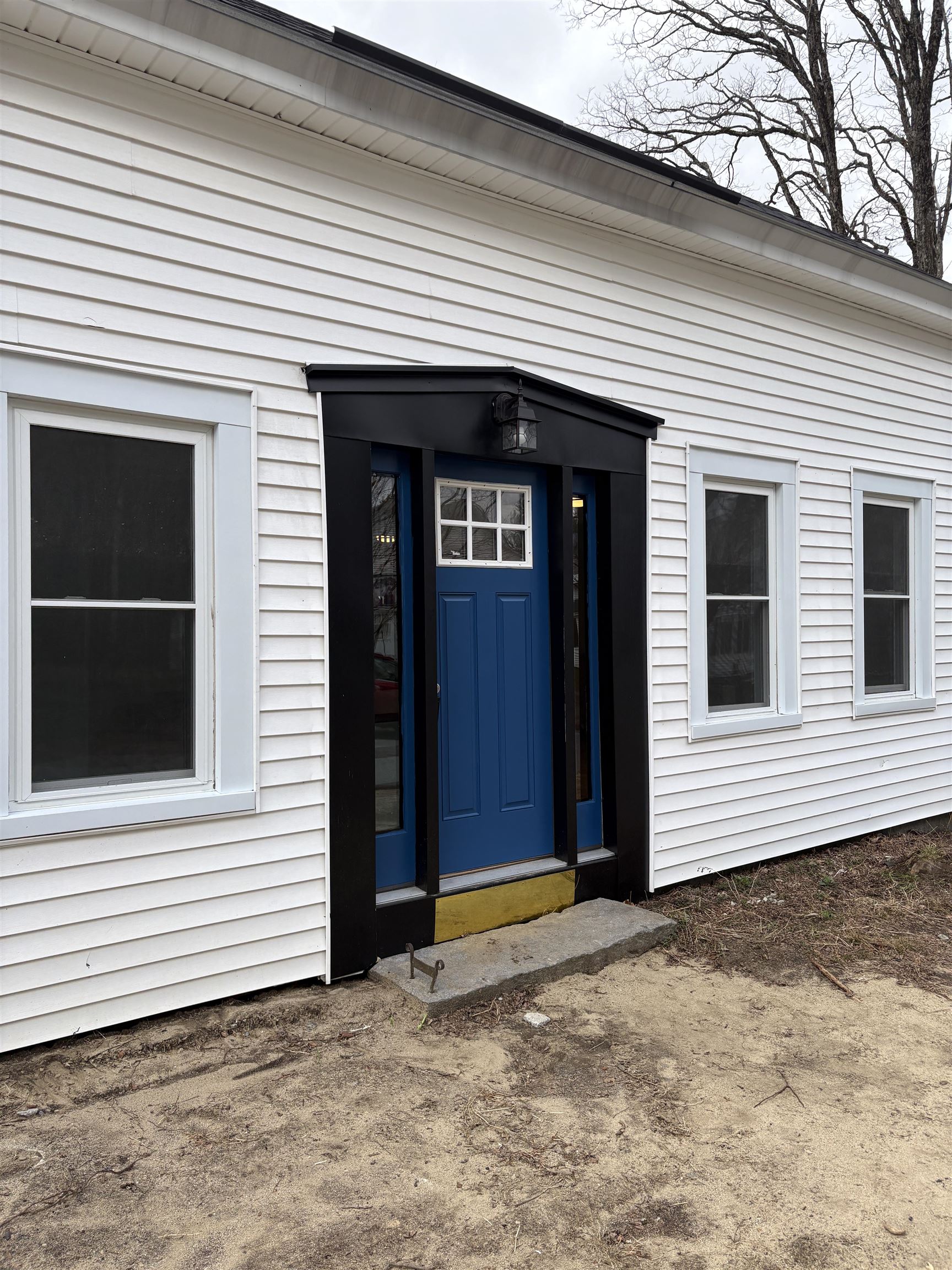 40 Library Rd, Grafton, NH 03240