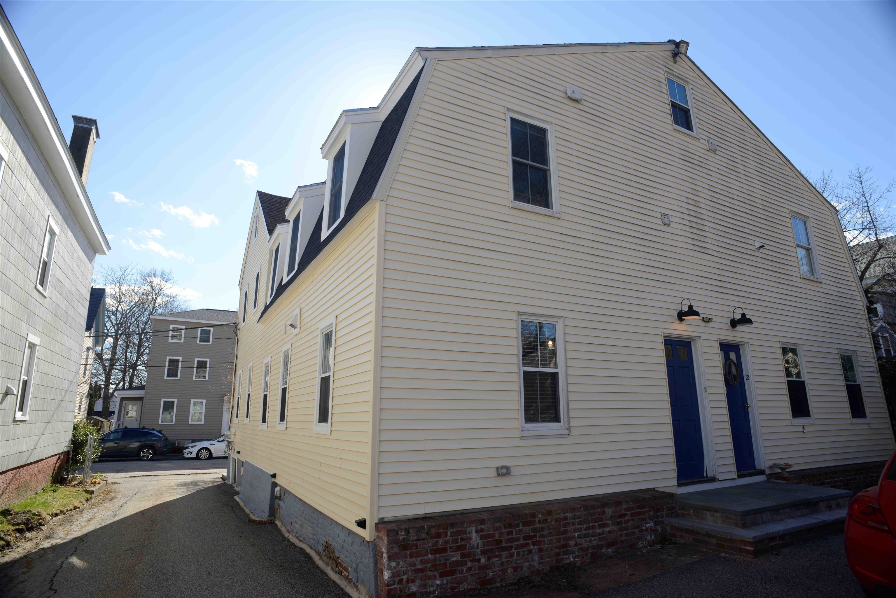 145 Cabot St #1, Portsmouth, NH 03801
