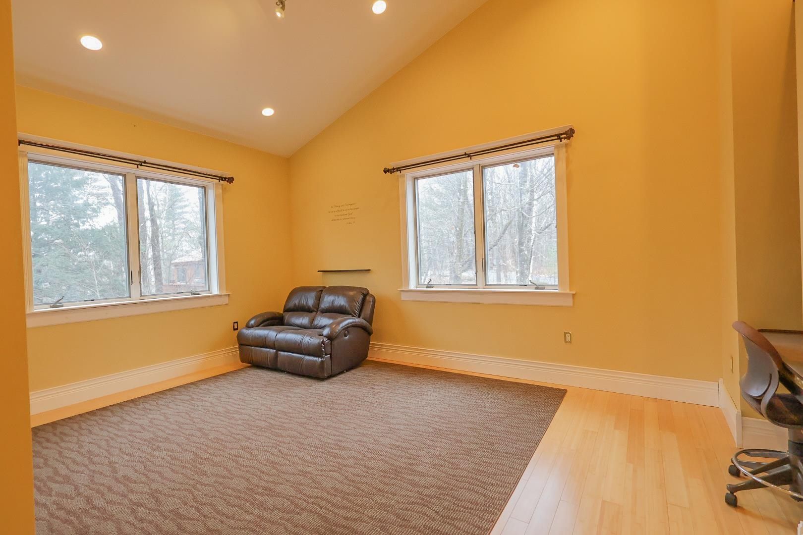 2nd Floor Bedroom 25004772